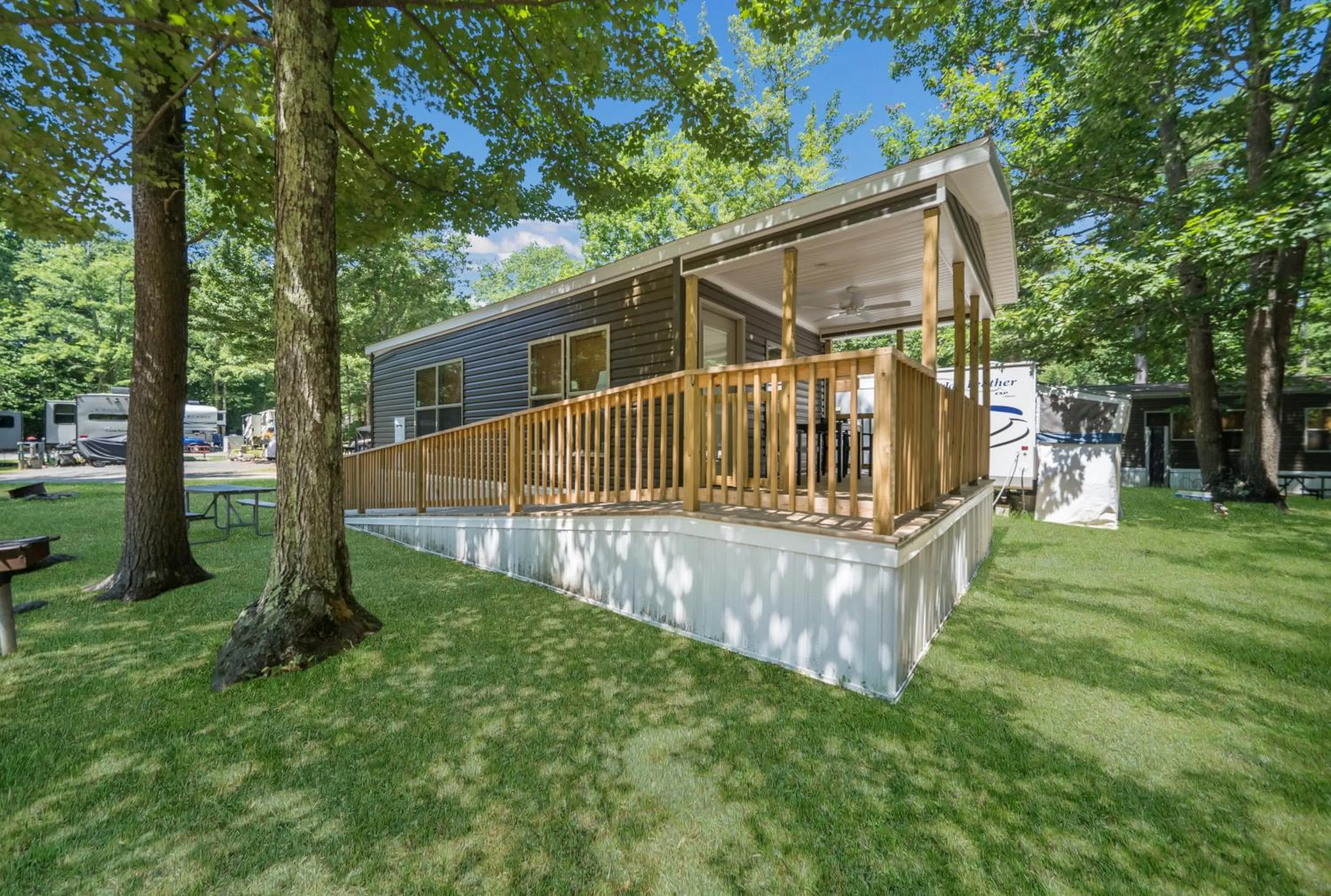 One-Bedroom Park Model in Moody Beach Camping Resort Wheelchair Accessible Cottage