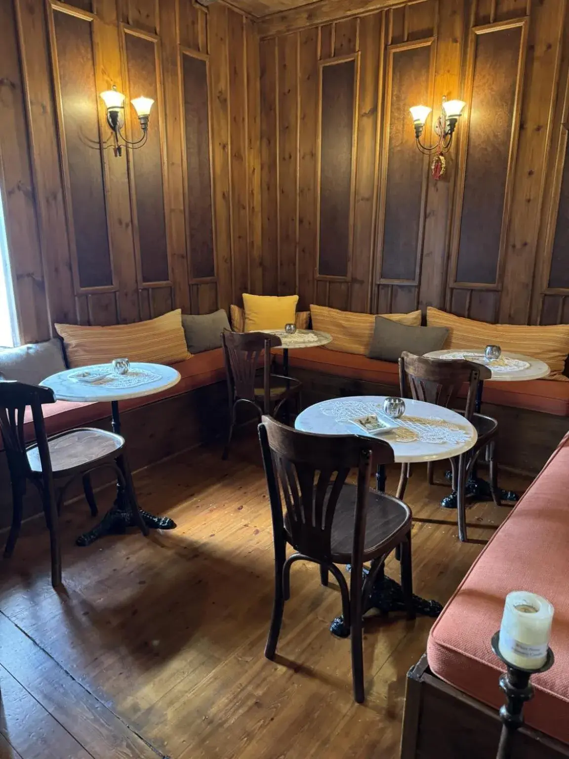 Restaurant/places to eat in Santikos Mansion, Santikos Collection Restaurant/places to eat in Santikos Mansion, Santikos Collection