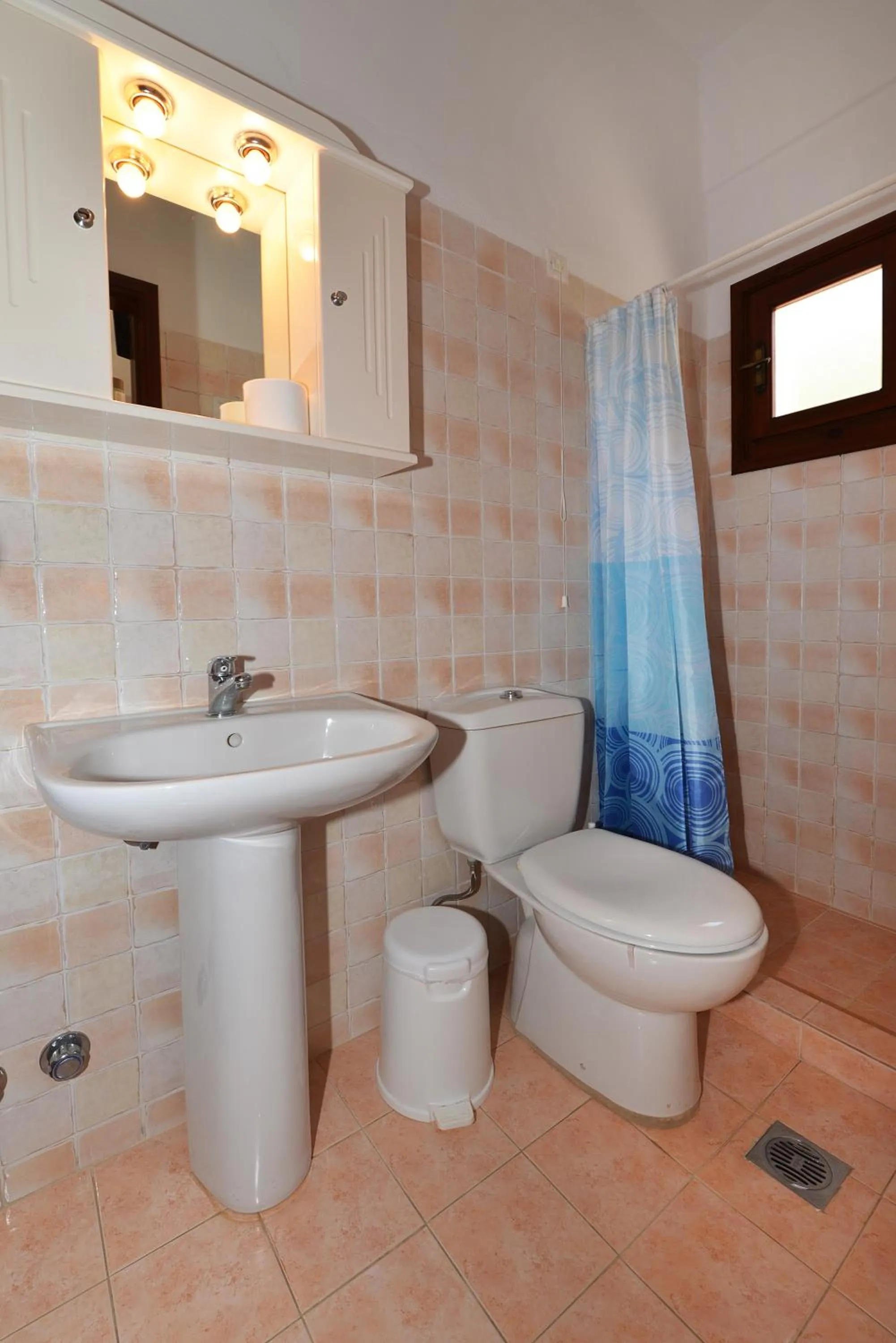 Bathroom in Ikaros Star Hotel