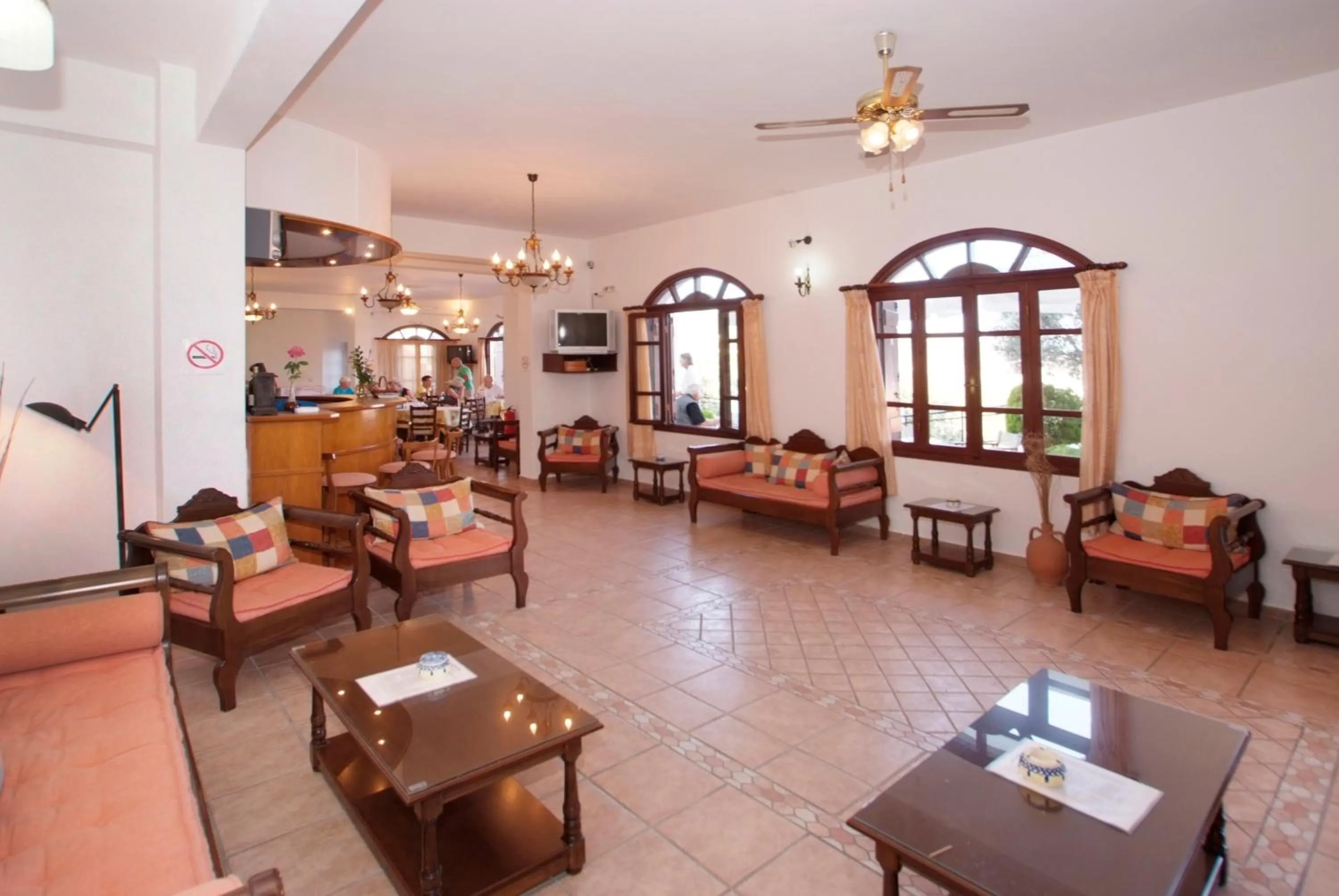 Communal lounge/ TV room in Ikaros Star Hotel