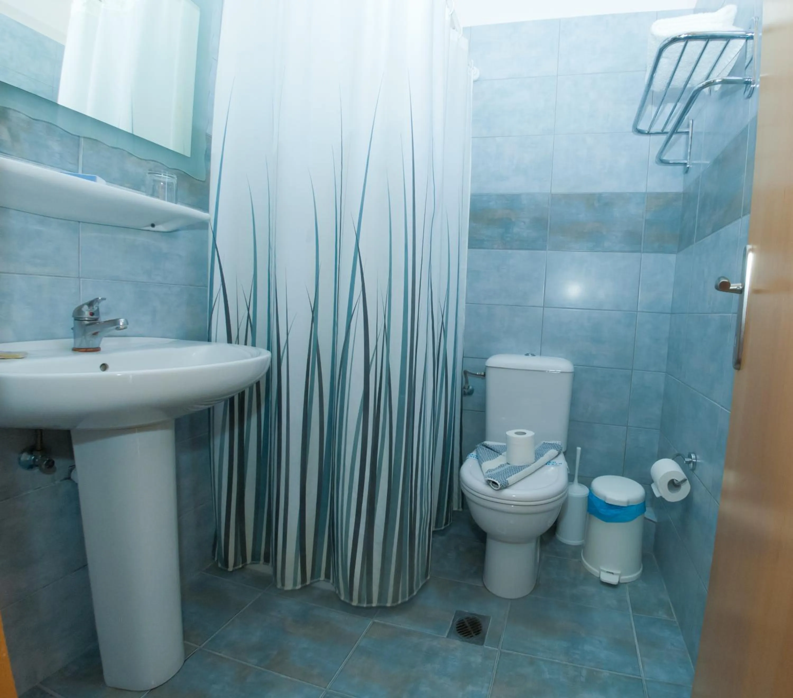 Shower in Hotel Tigaki's Star