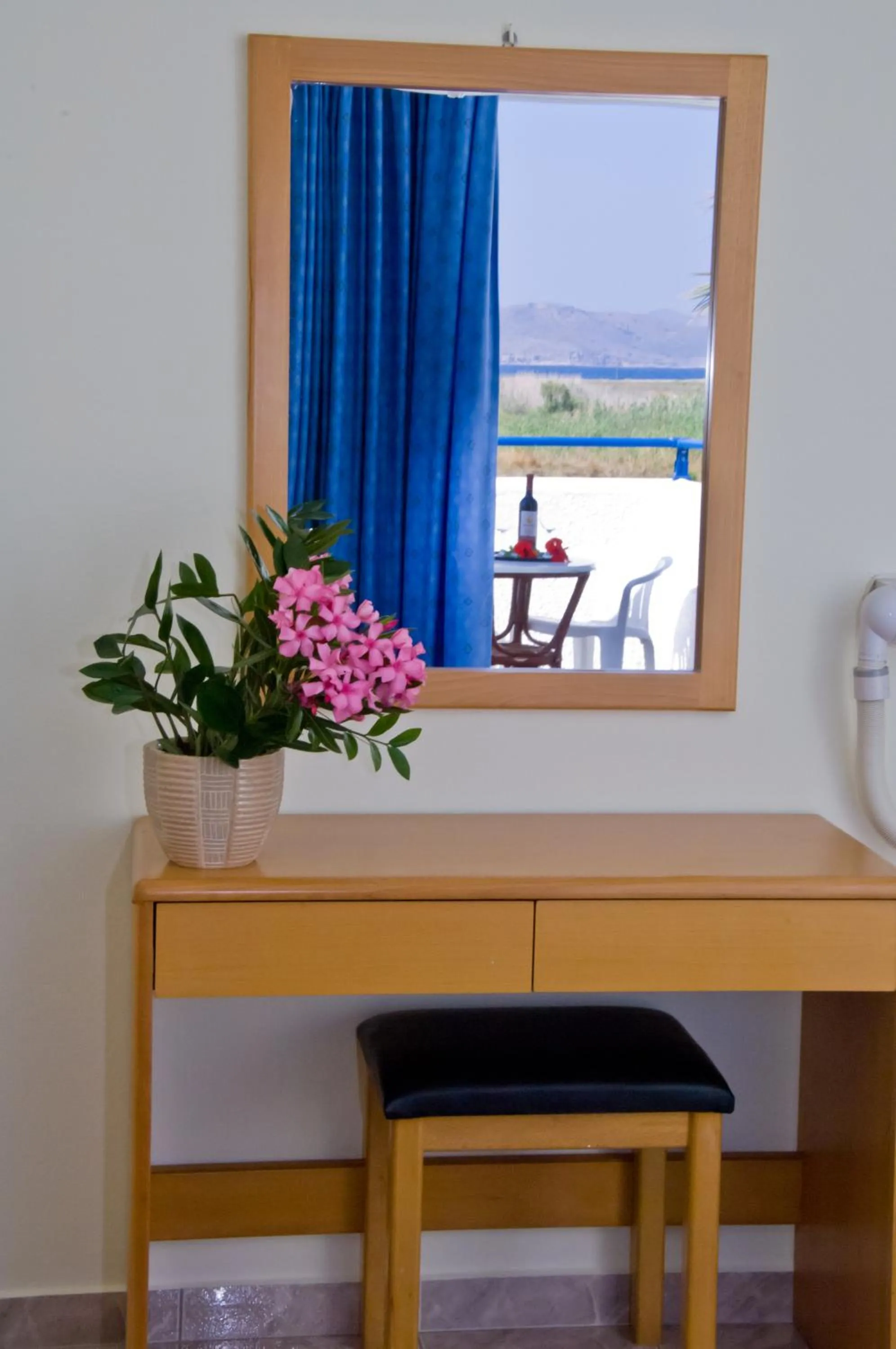 hair dresser in Hotel Tigaki's Star