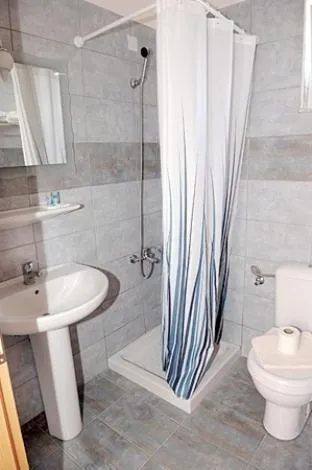 Bathroom in Hotel Tigaki's Star