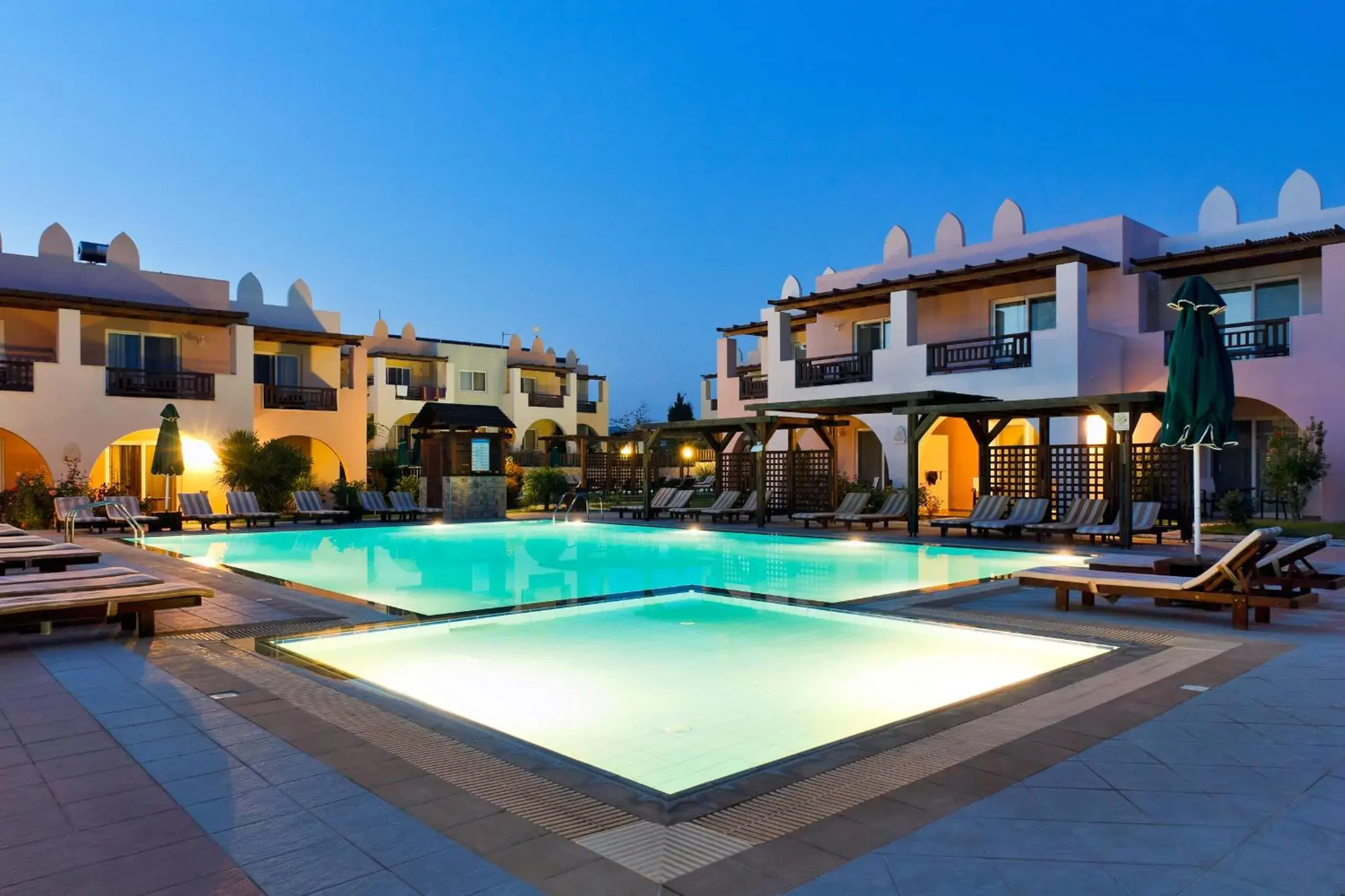 Facade/entrance in Gaia Palace Facade/entrance in Gaia Palace