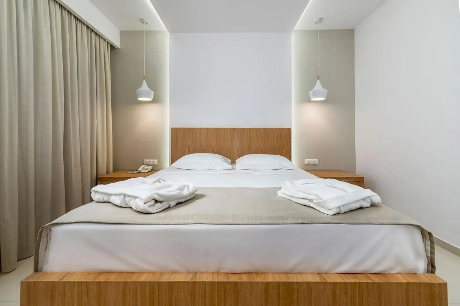 Bedroom, Bed in Gaia Palace Bedroom, Bed in Gaia Palace