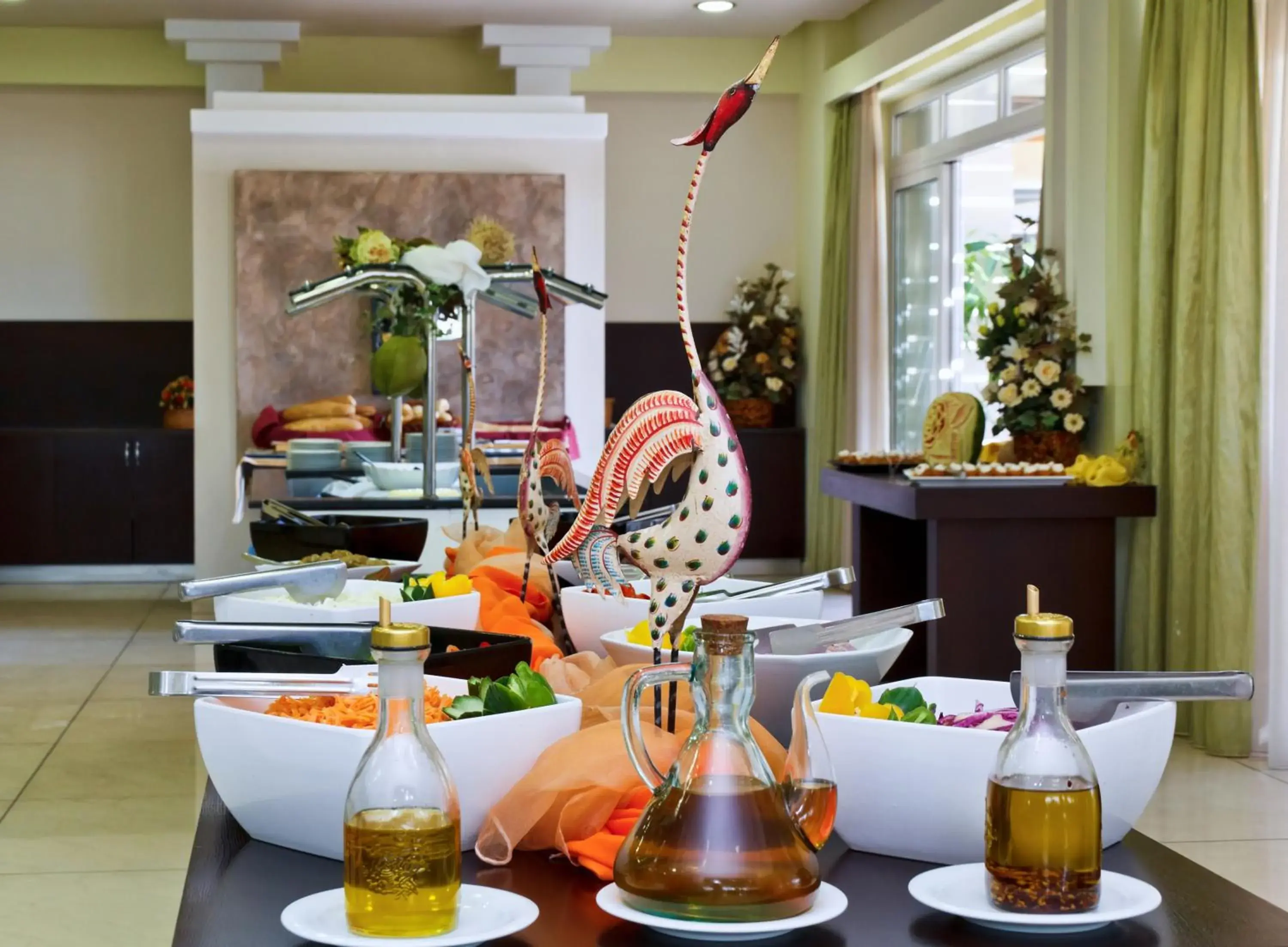 Food and drinks in Gaia Palace Food and drinks in Gaia Palace