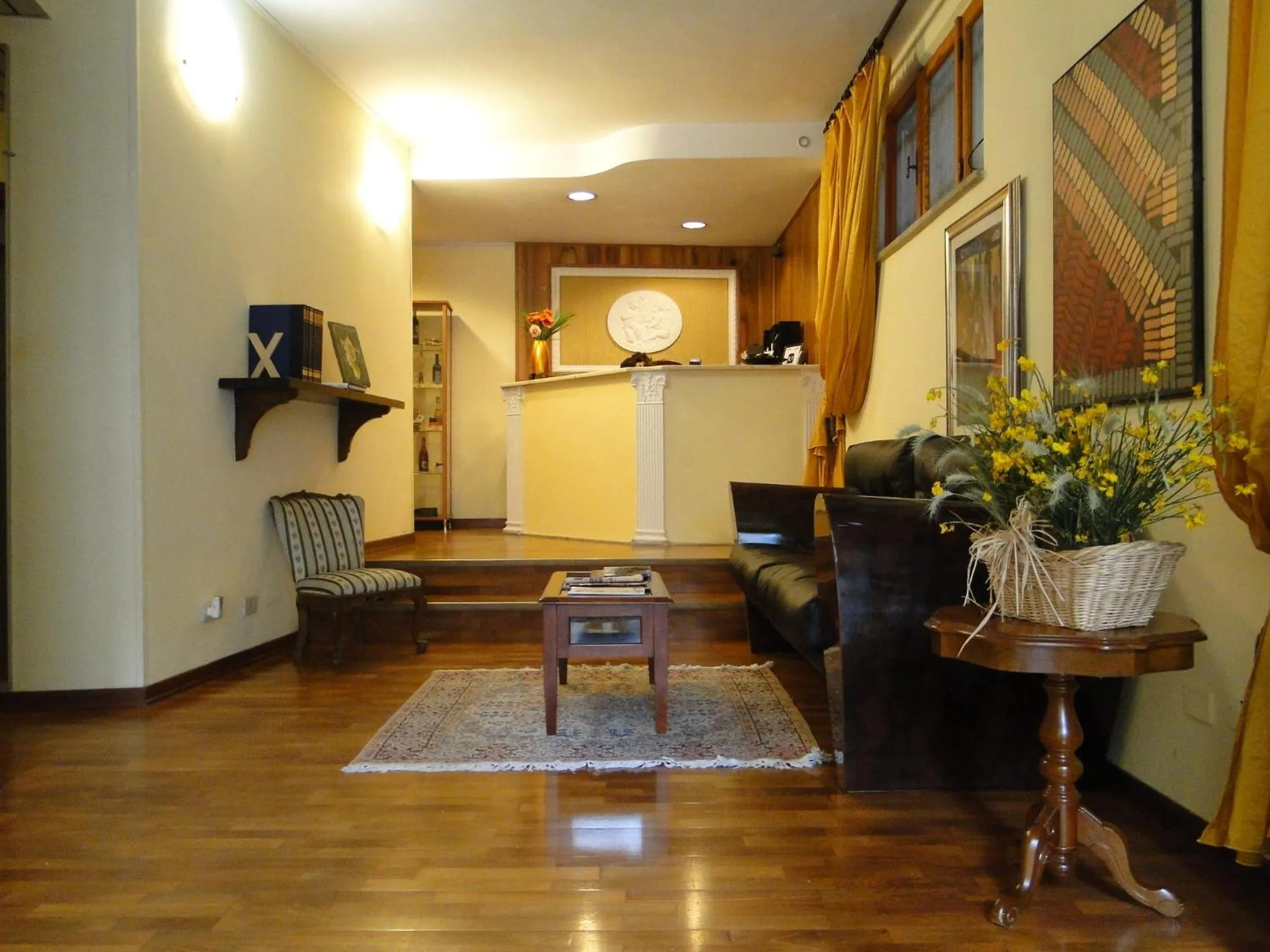 Lobby or reception in Hotel Viterbo Inn