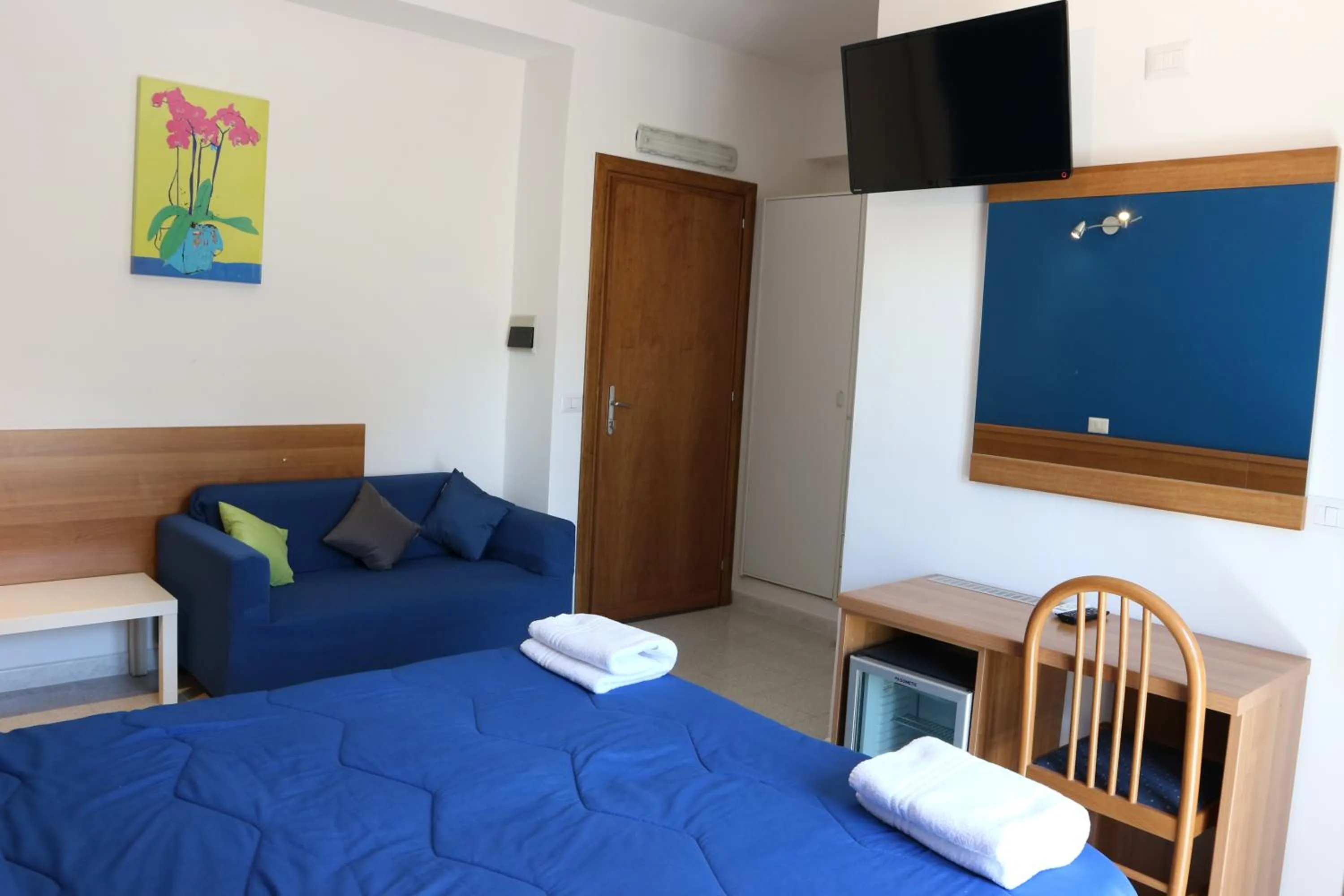 TV and multimedia, Bed in Hotel Viterbo Inn