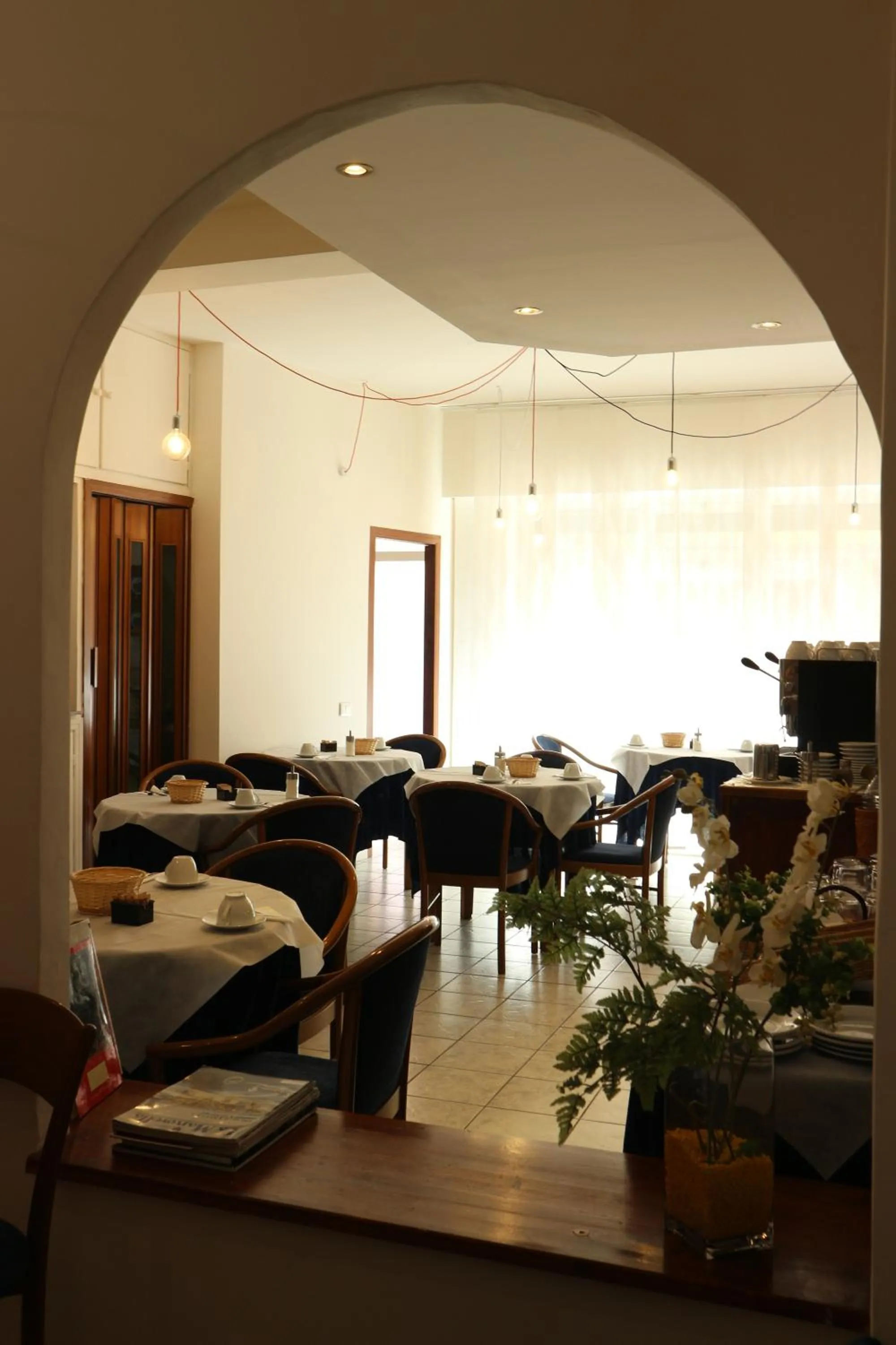 Restaurant/places to eat in Hotel Viterbo Inn