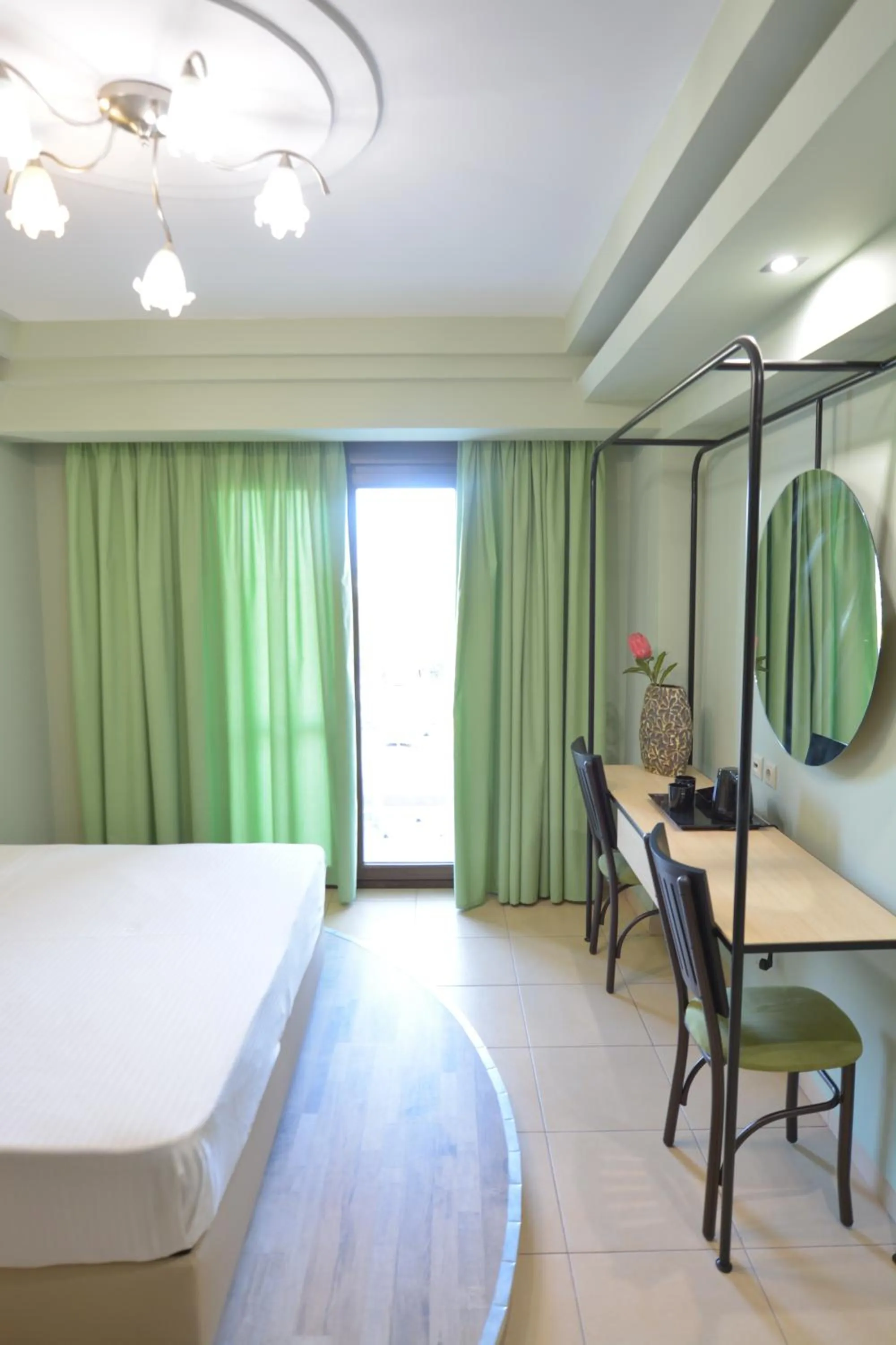 Photo of the whole room, Bed in Perinthos Hotel