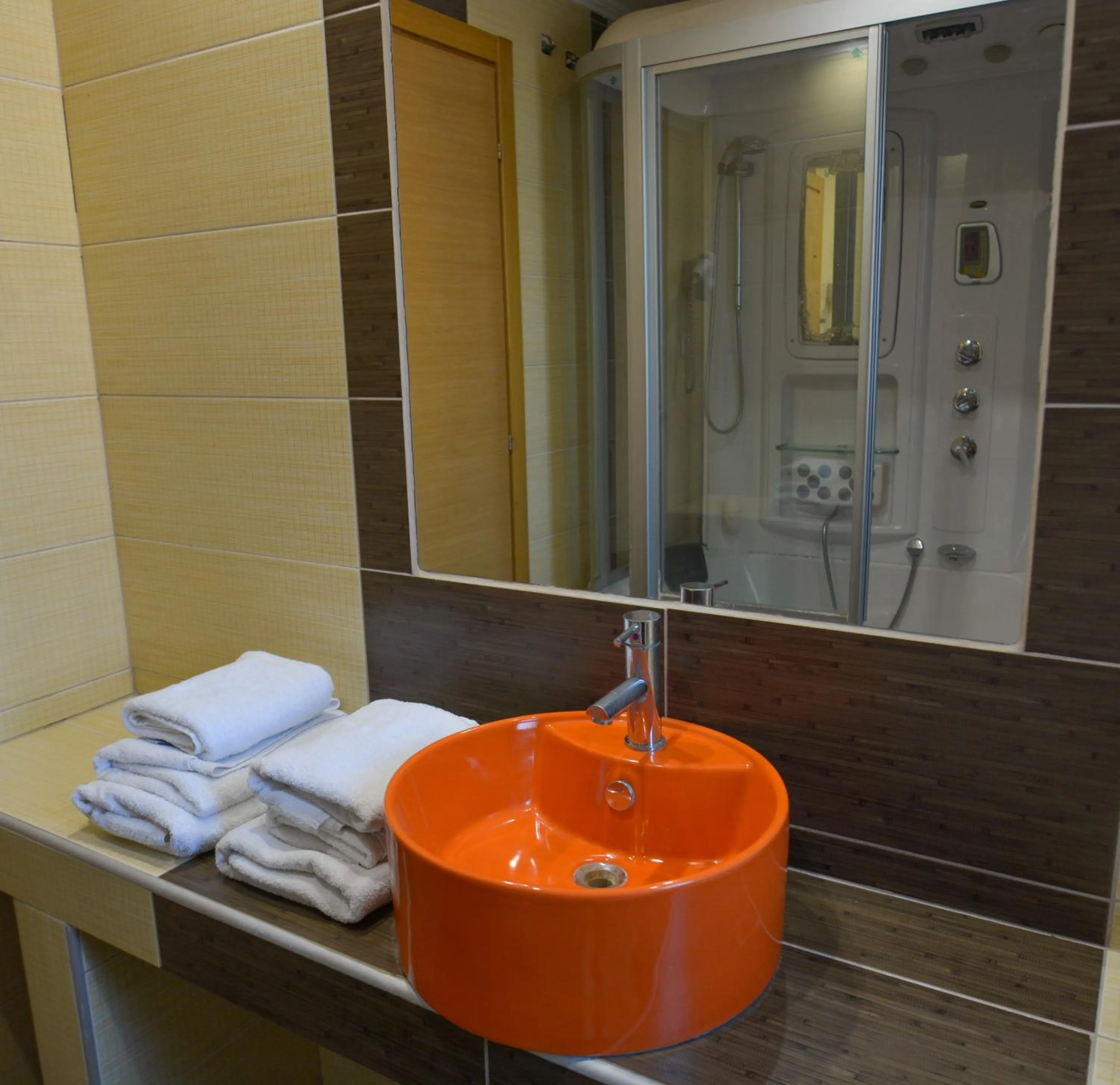 Bathroom in Perinthos Hotel