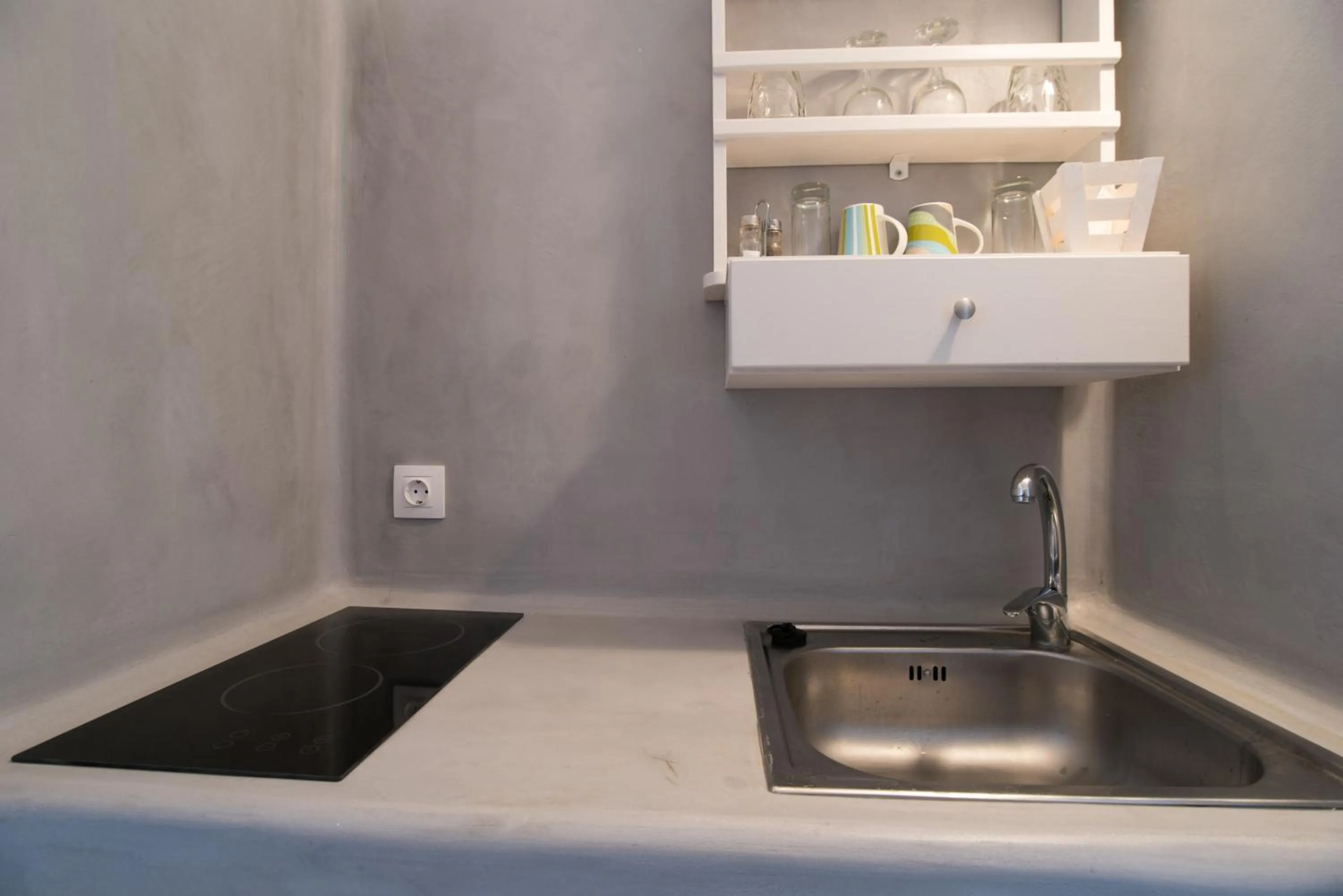 Kitchen or kitchenette in KrotiriBay adults