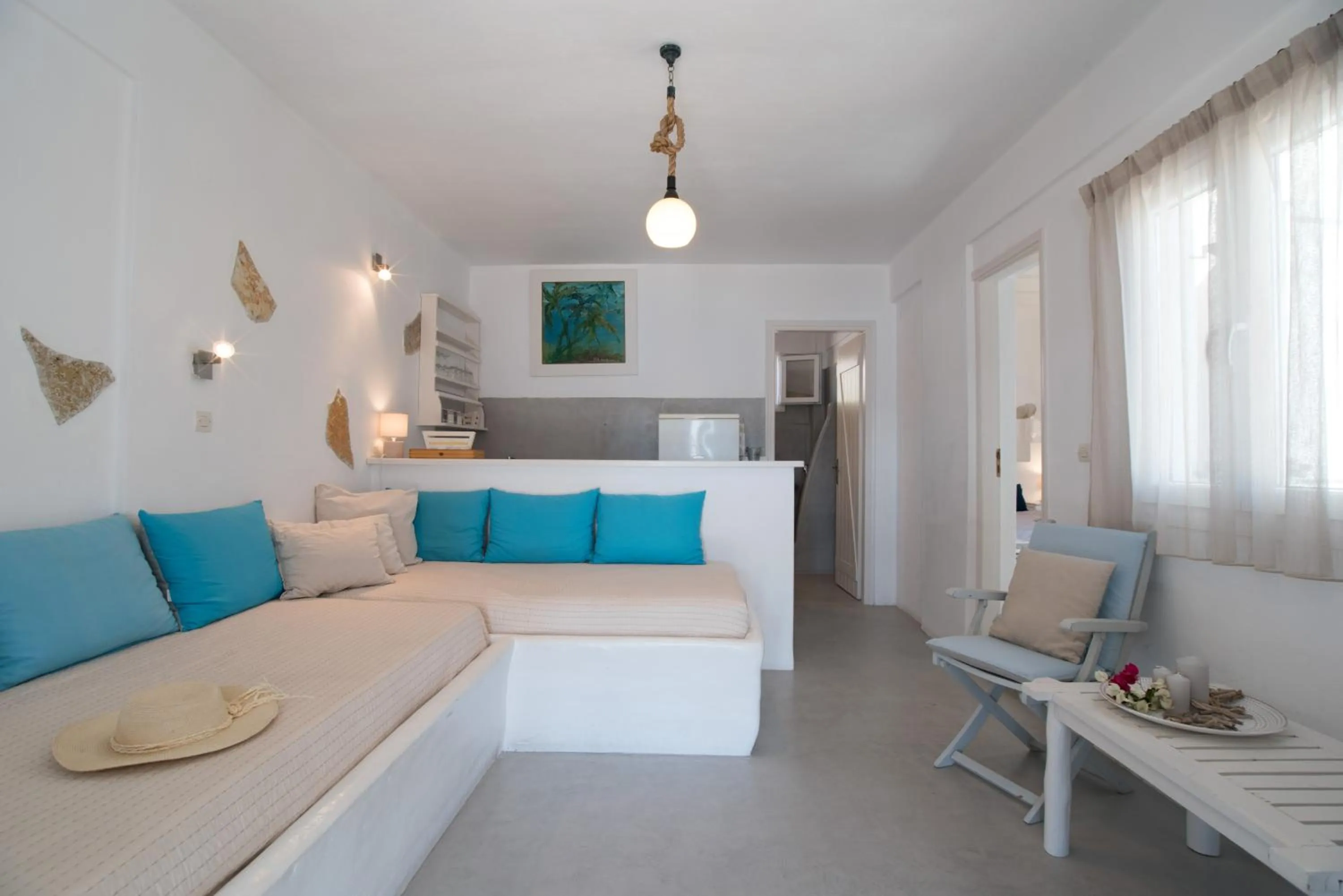 Coffee/tea facilities in KrotiriBay adults