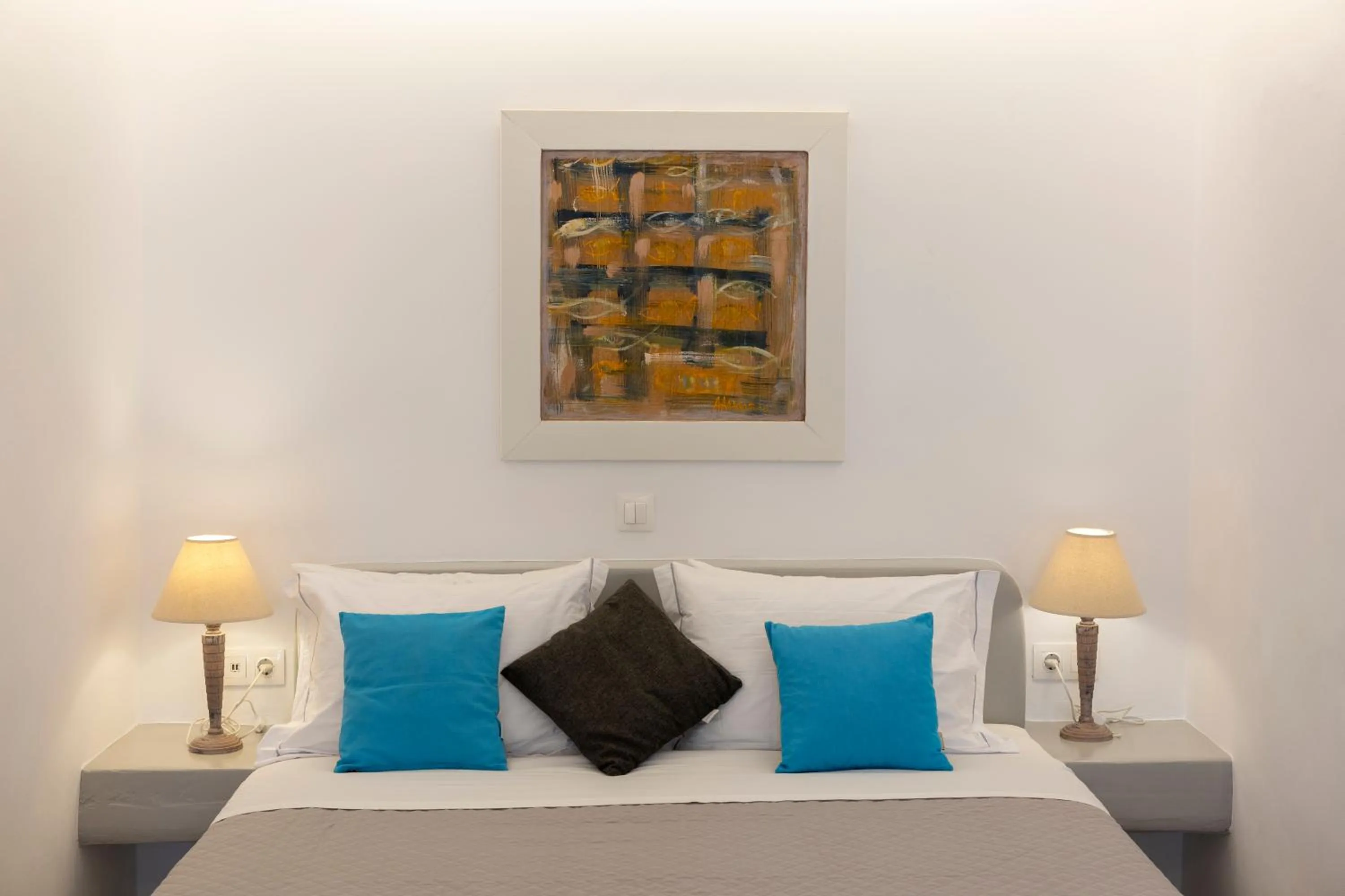 Bed in KrotiriBay adults