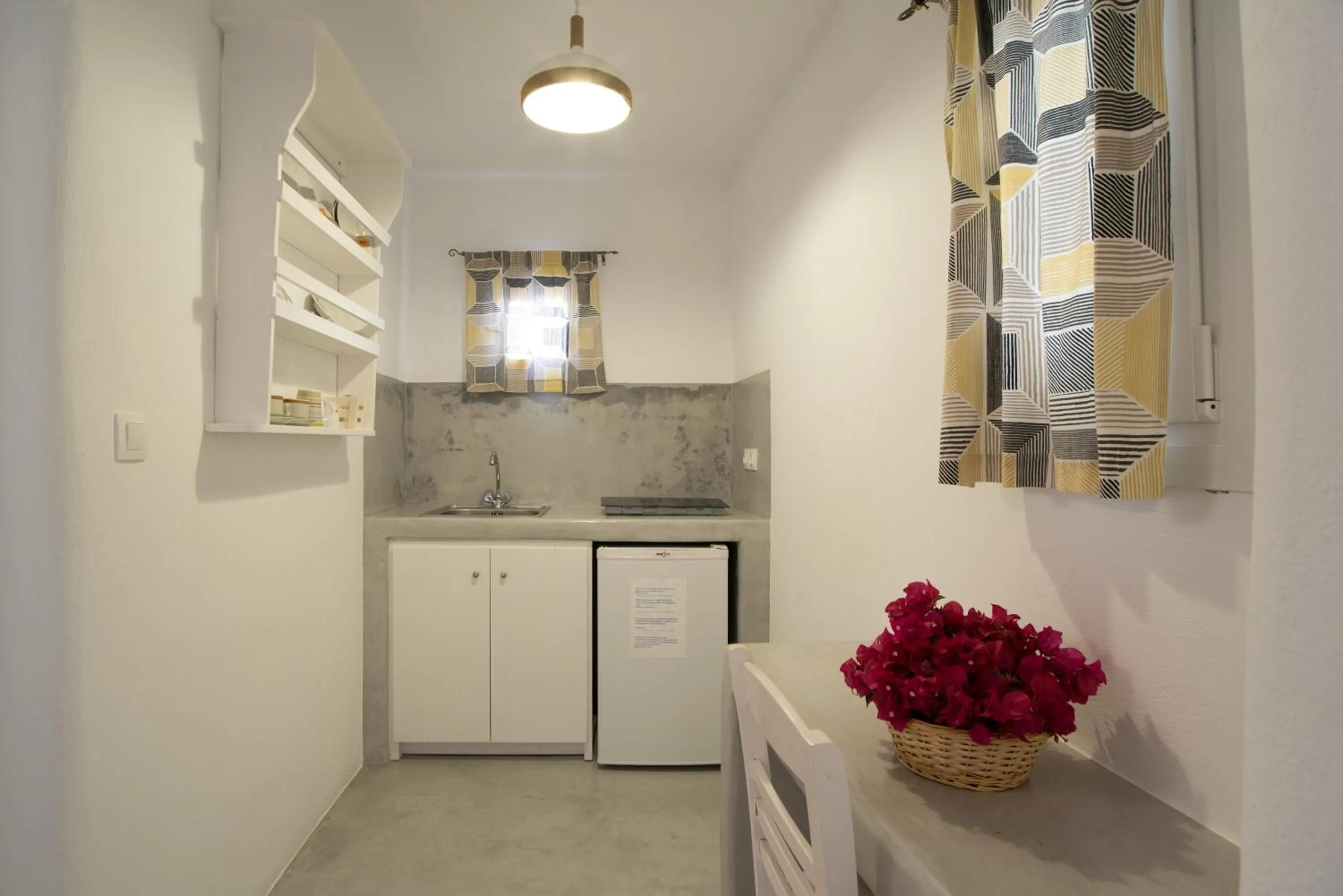 Kitchen or kitchenette in KrotiriBay adults