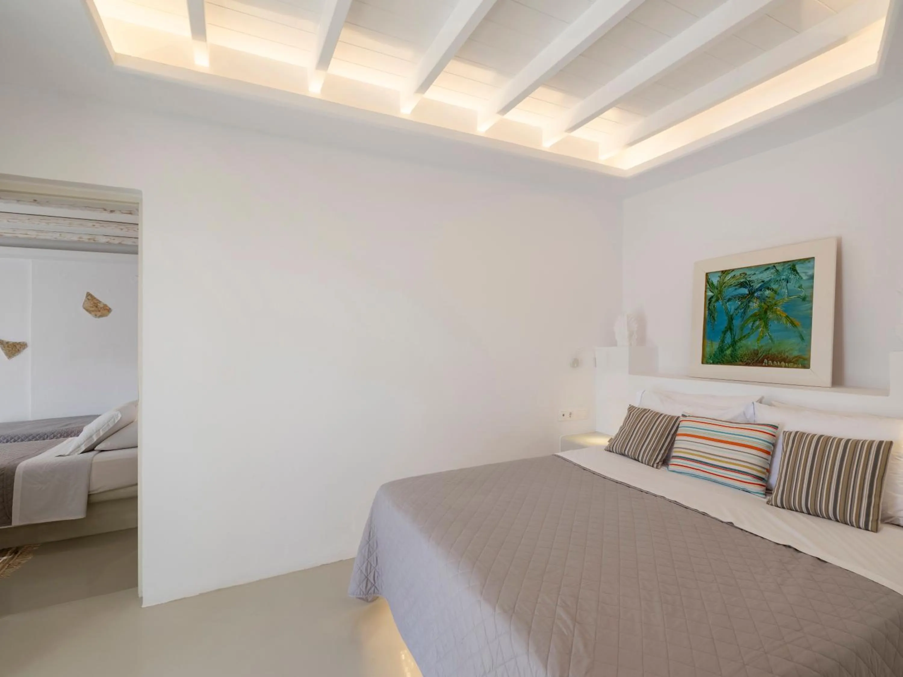 Bed in KrotiriBay adults