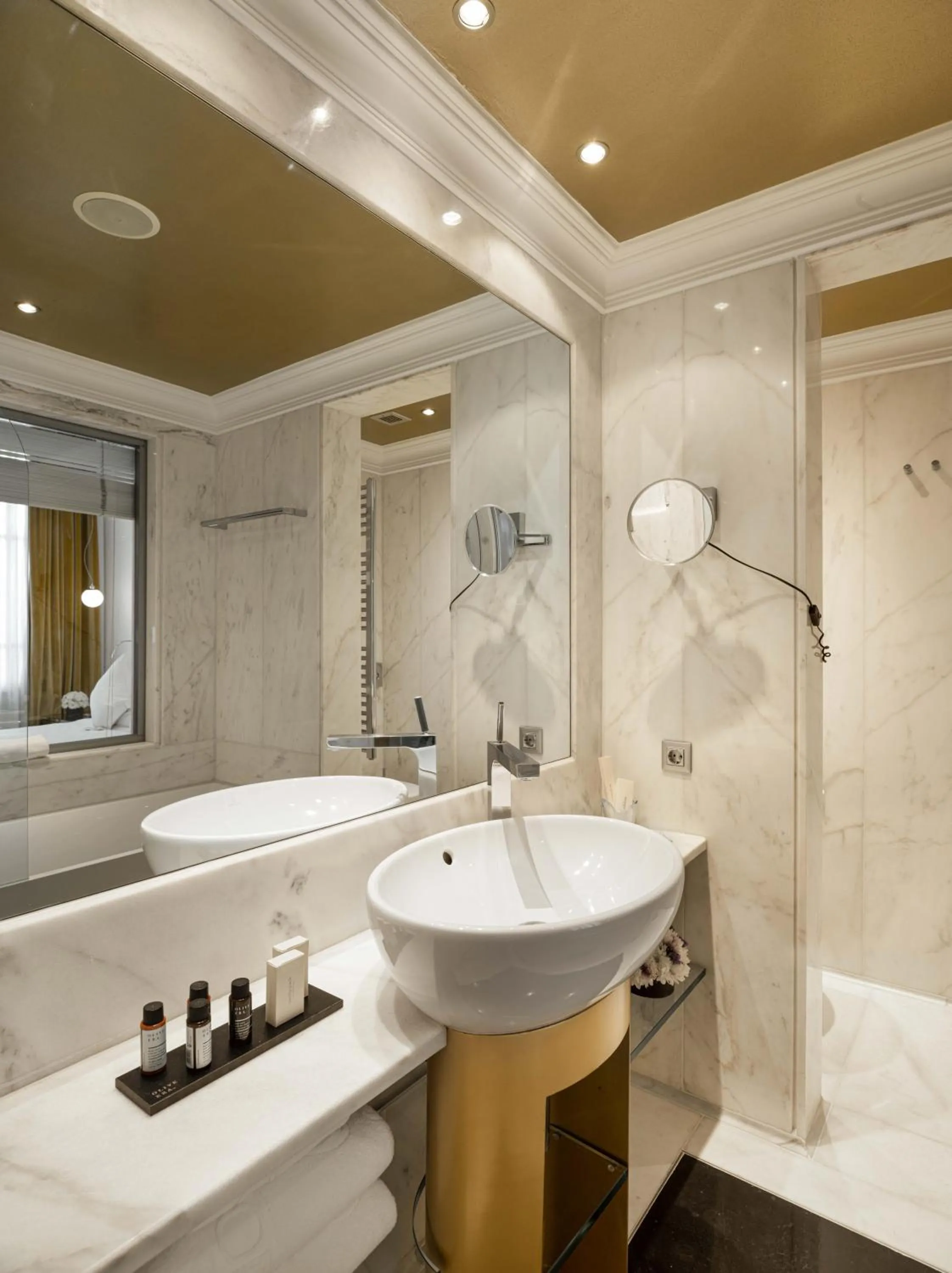 Bathroom in The Excelsior - Small Luxury Hotels of the World