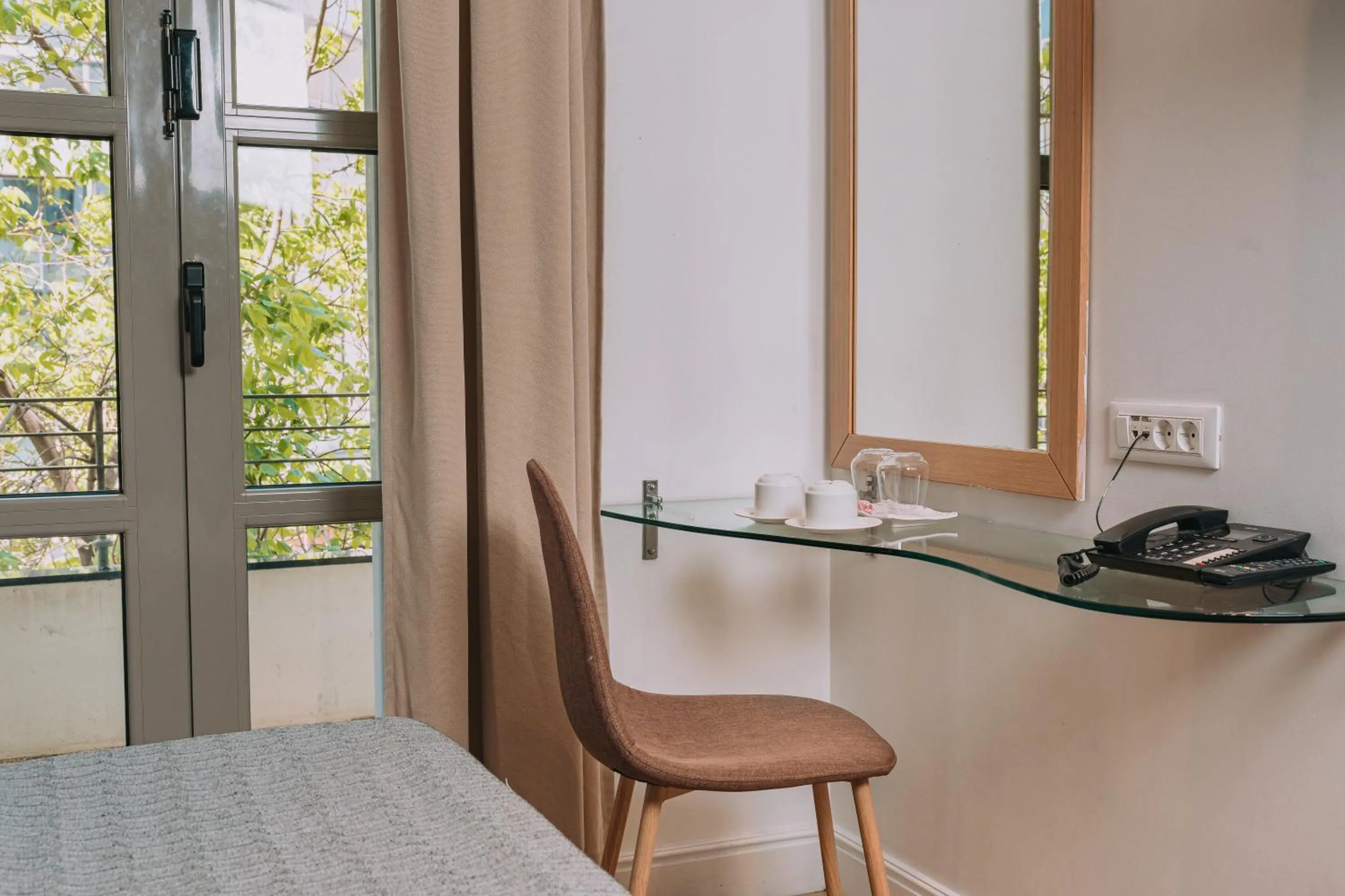 Photo of the whole room in Chic Hotel