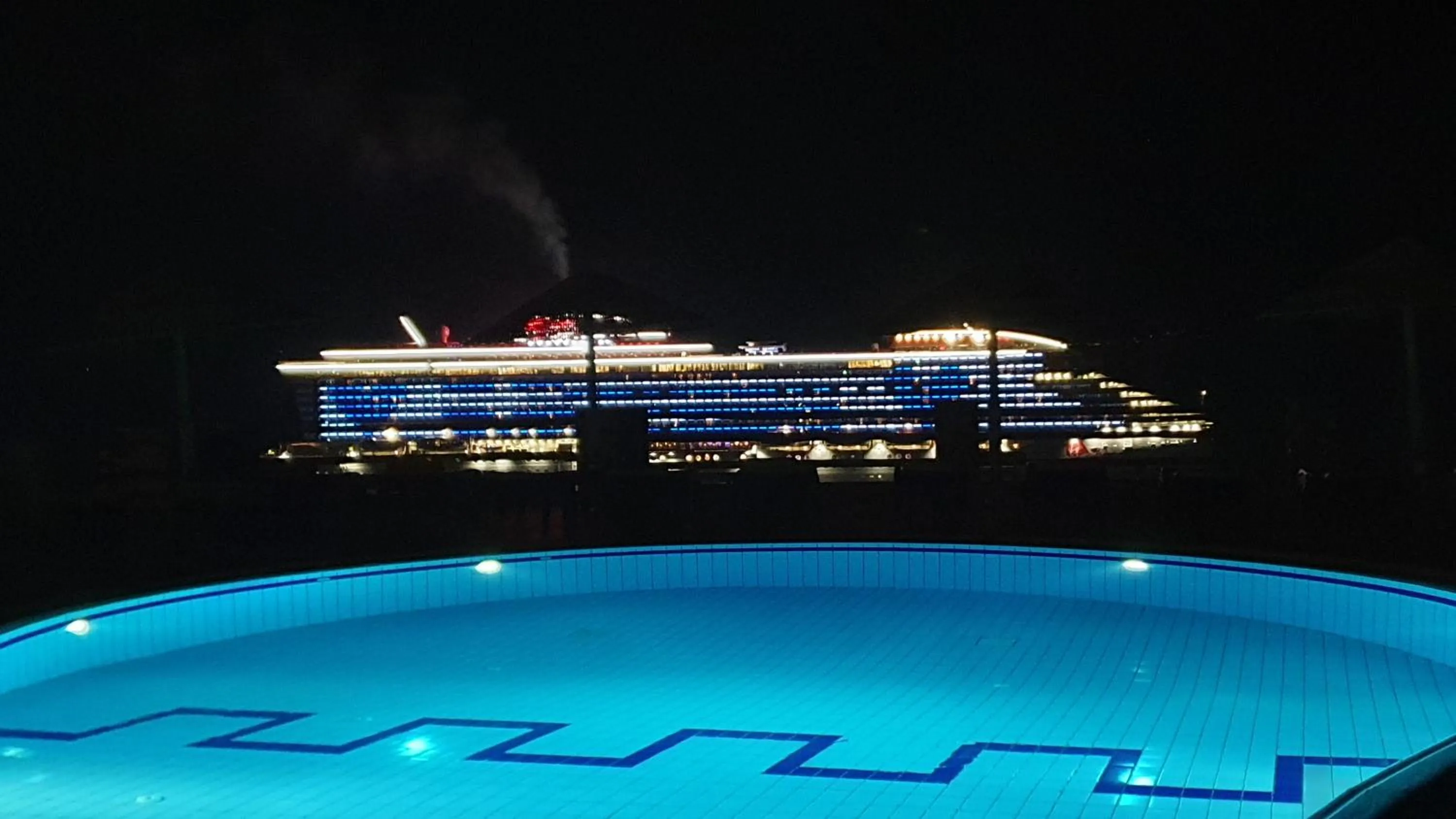 Night in Hotel Gorgona