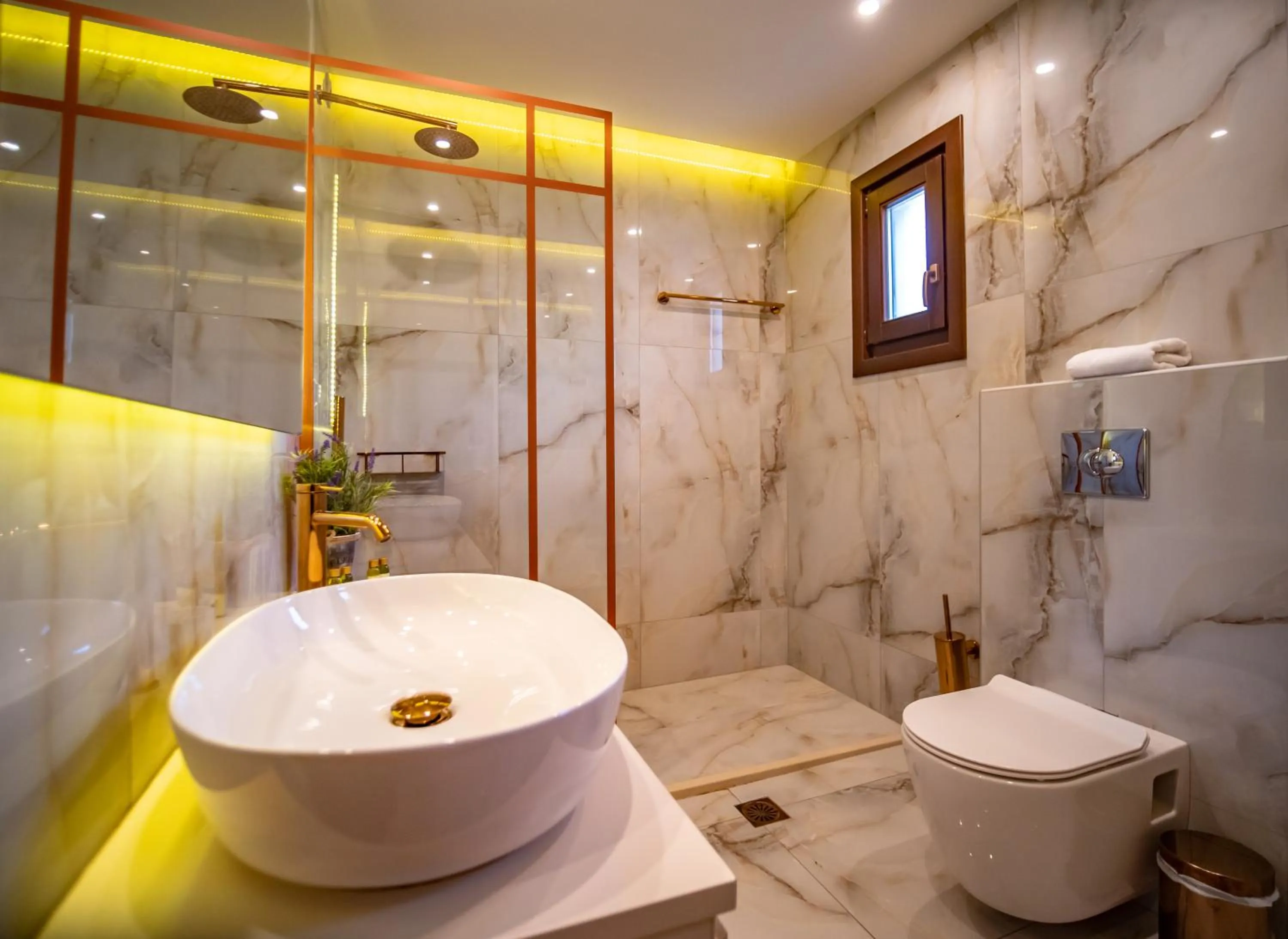 Erofili Hotel & Suites