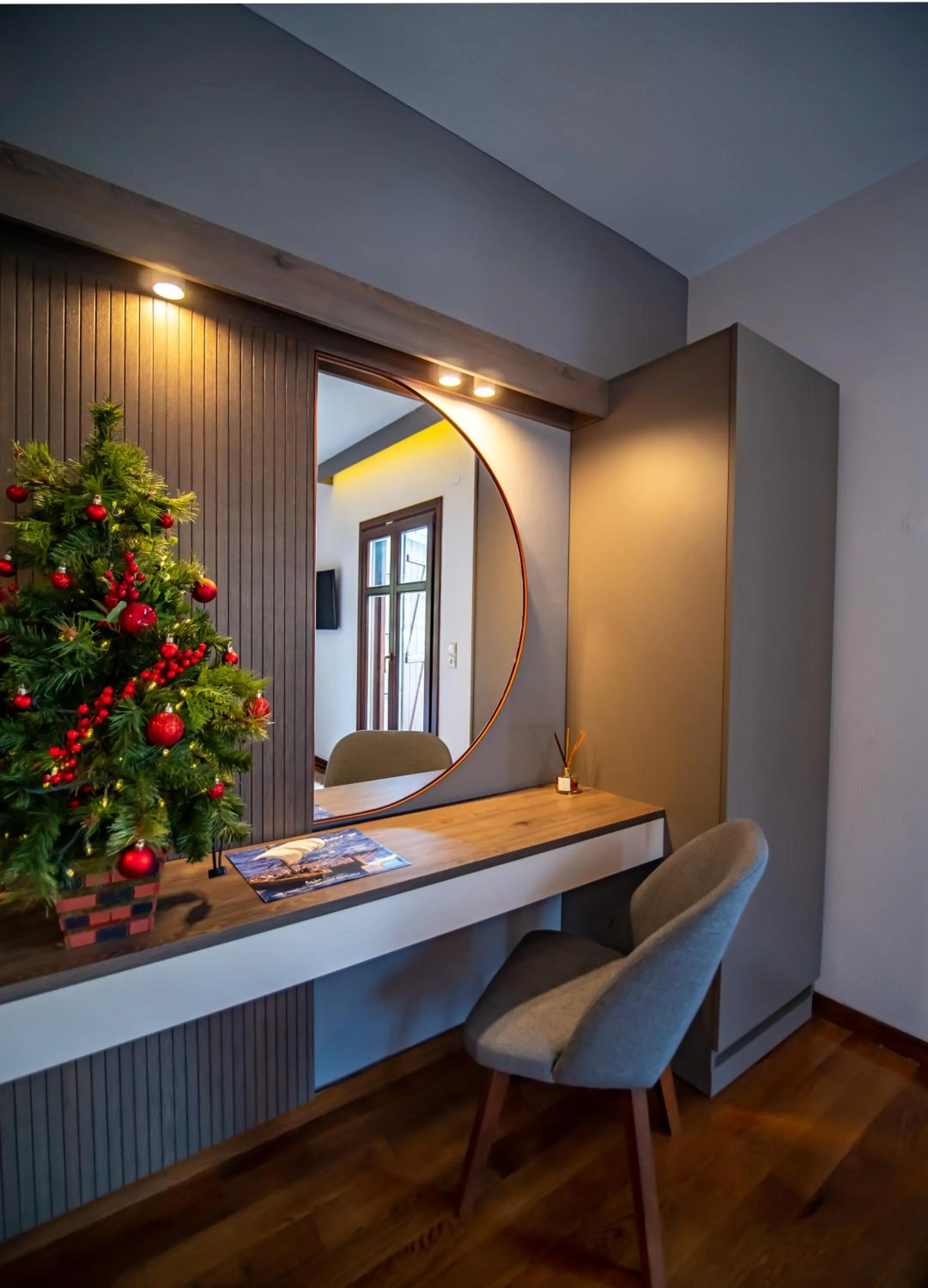 Erofili Hotel & Suites