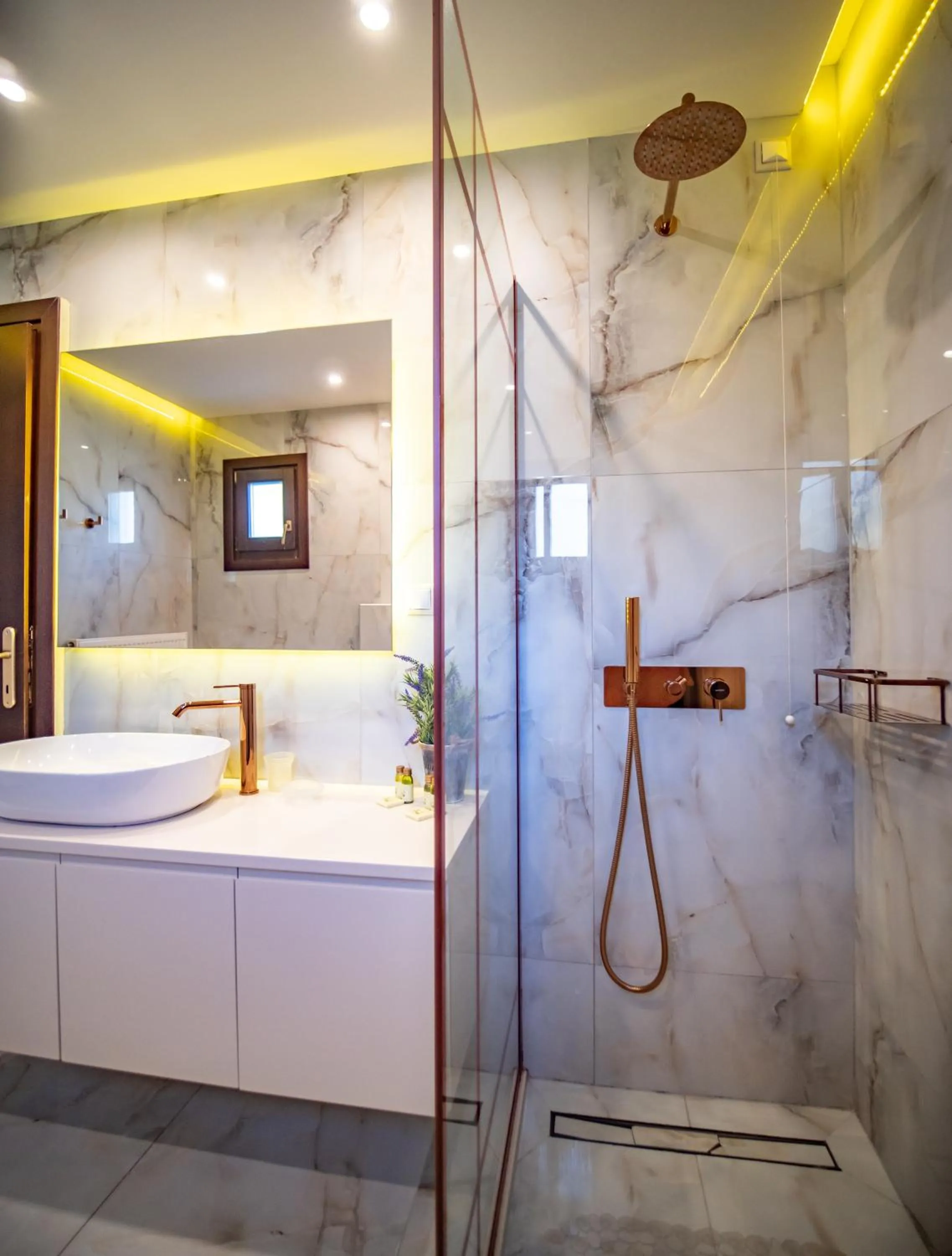 Erofili Hotel & Suites