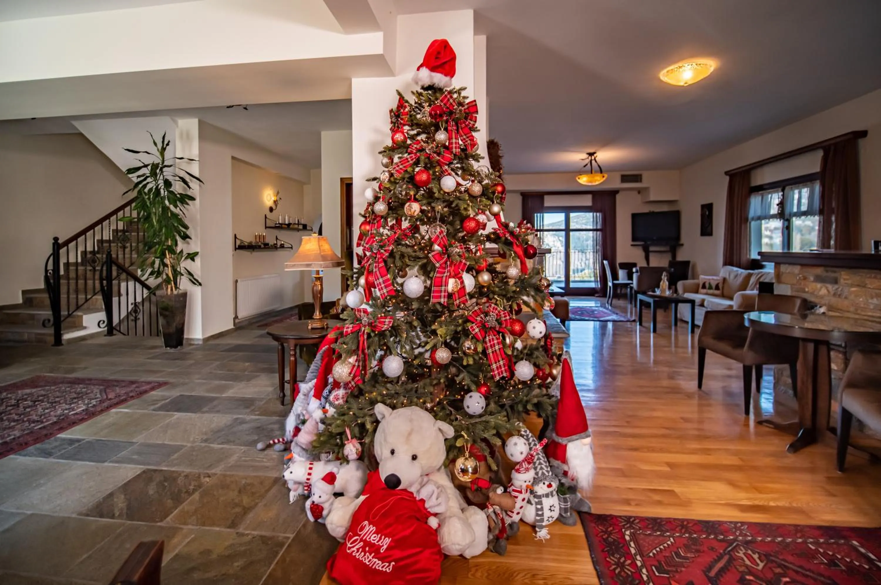 Erofili Hotel & Suites