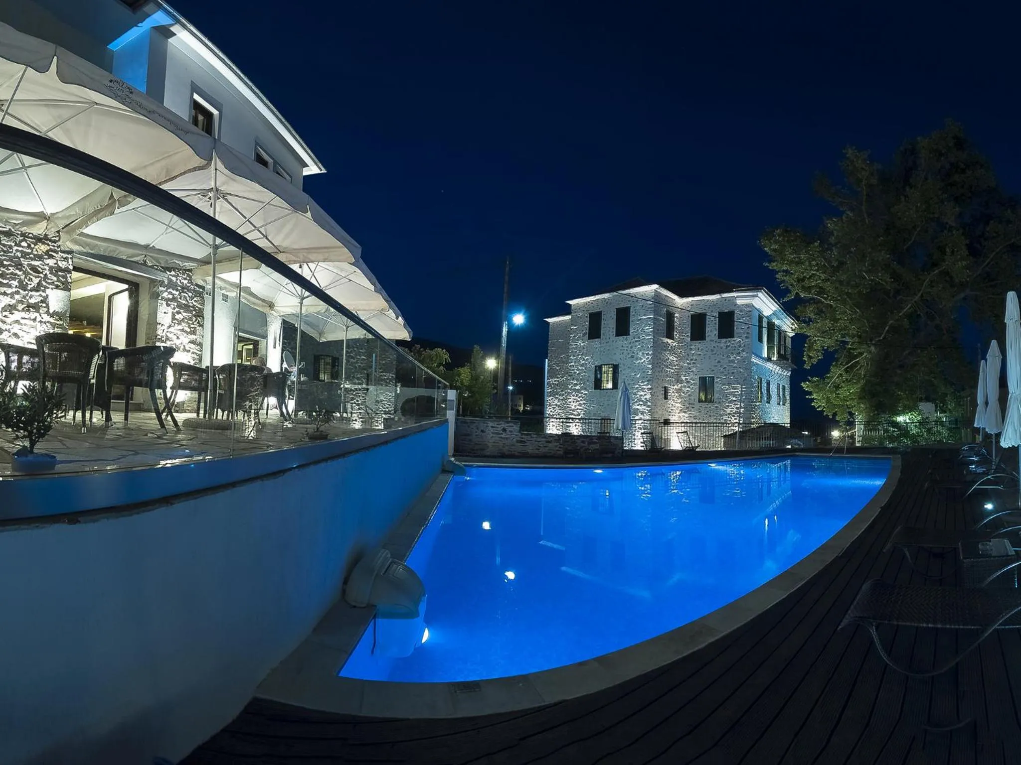 Swimming pool in Despotiko