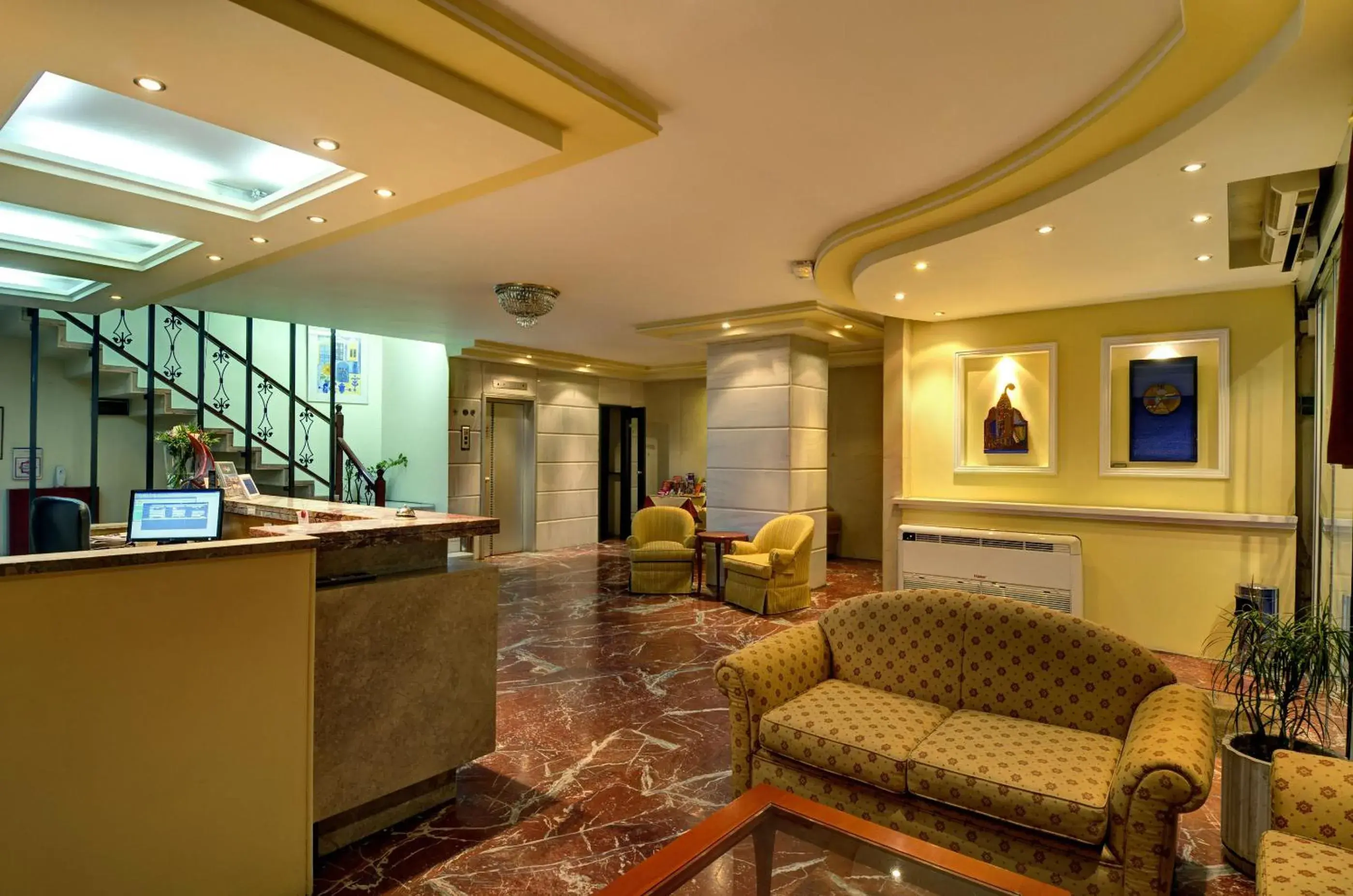 Lobby or reception in Hotel Nefeli Lobby or reception in Hotel Nefeli