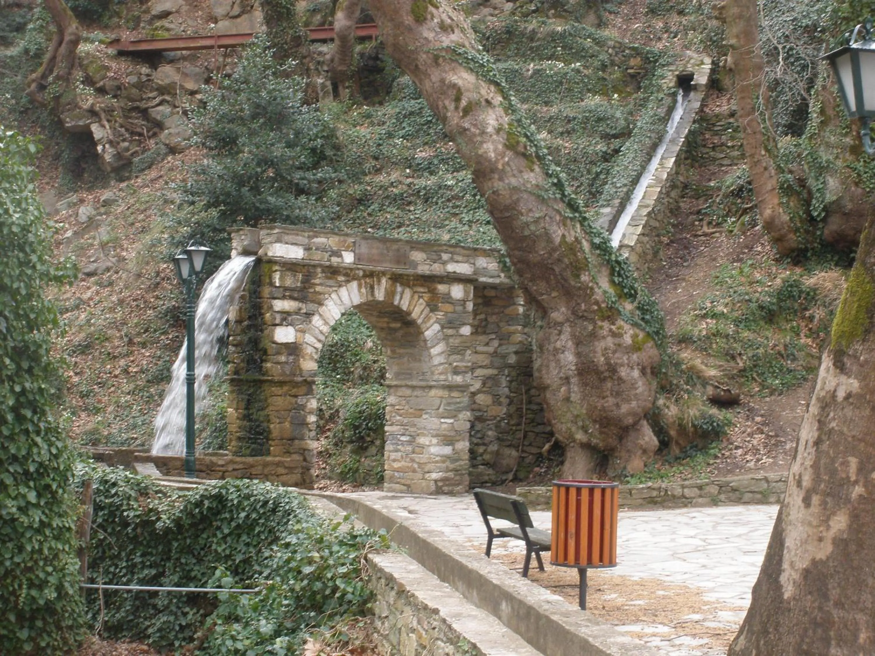 Area and facilities in Pelias Hotel