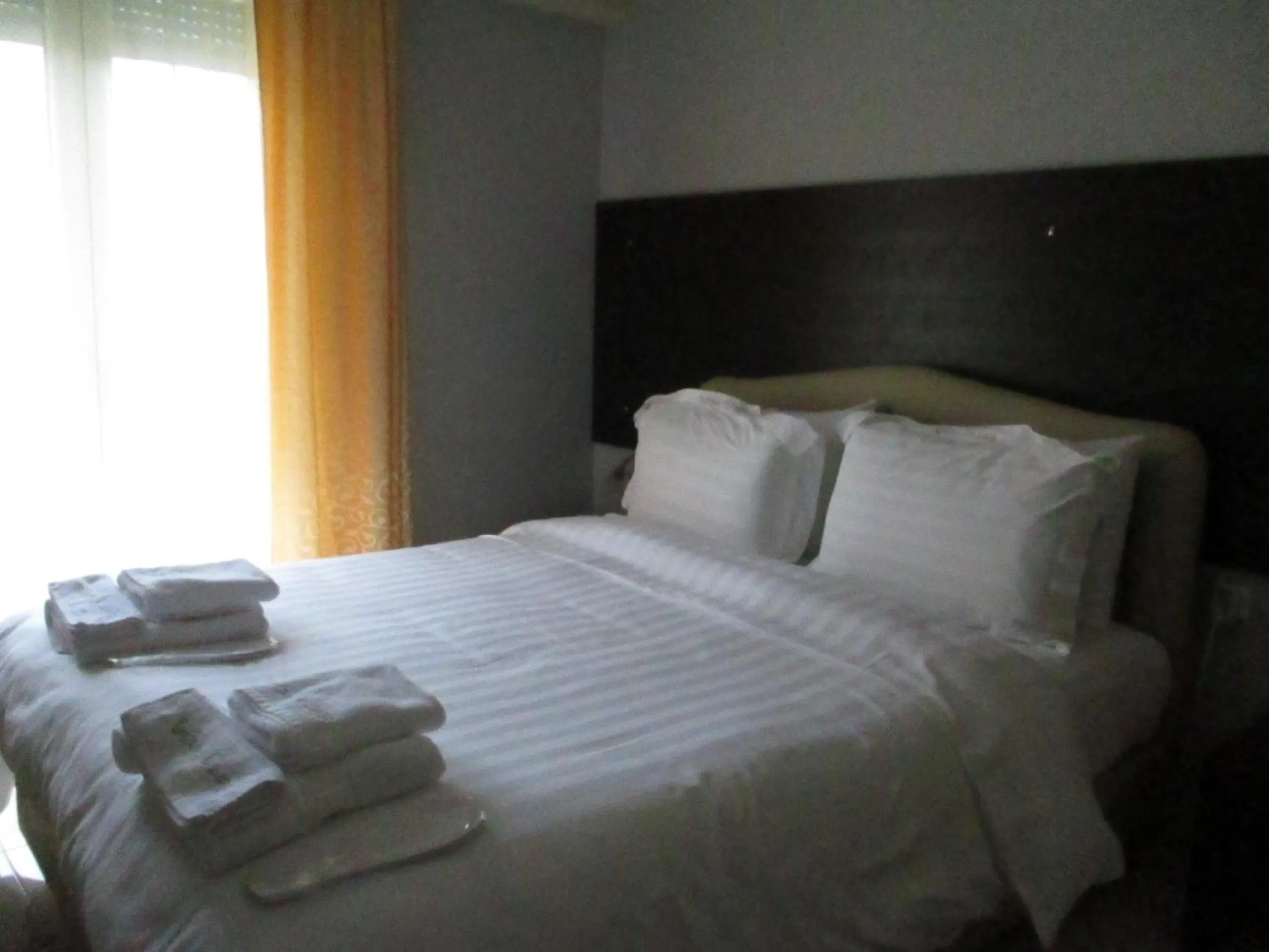 Bedroom, Bed in Kyknos De Luxe Suites & Rooms