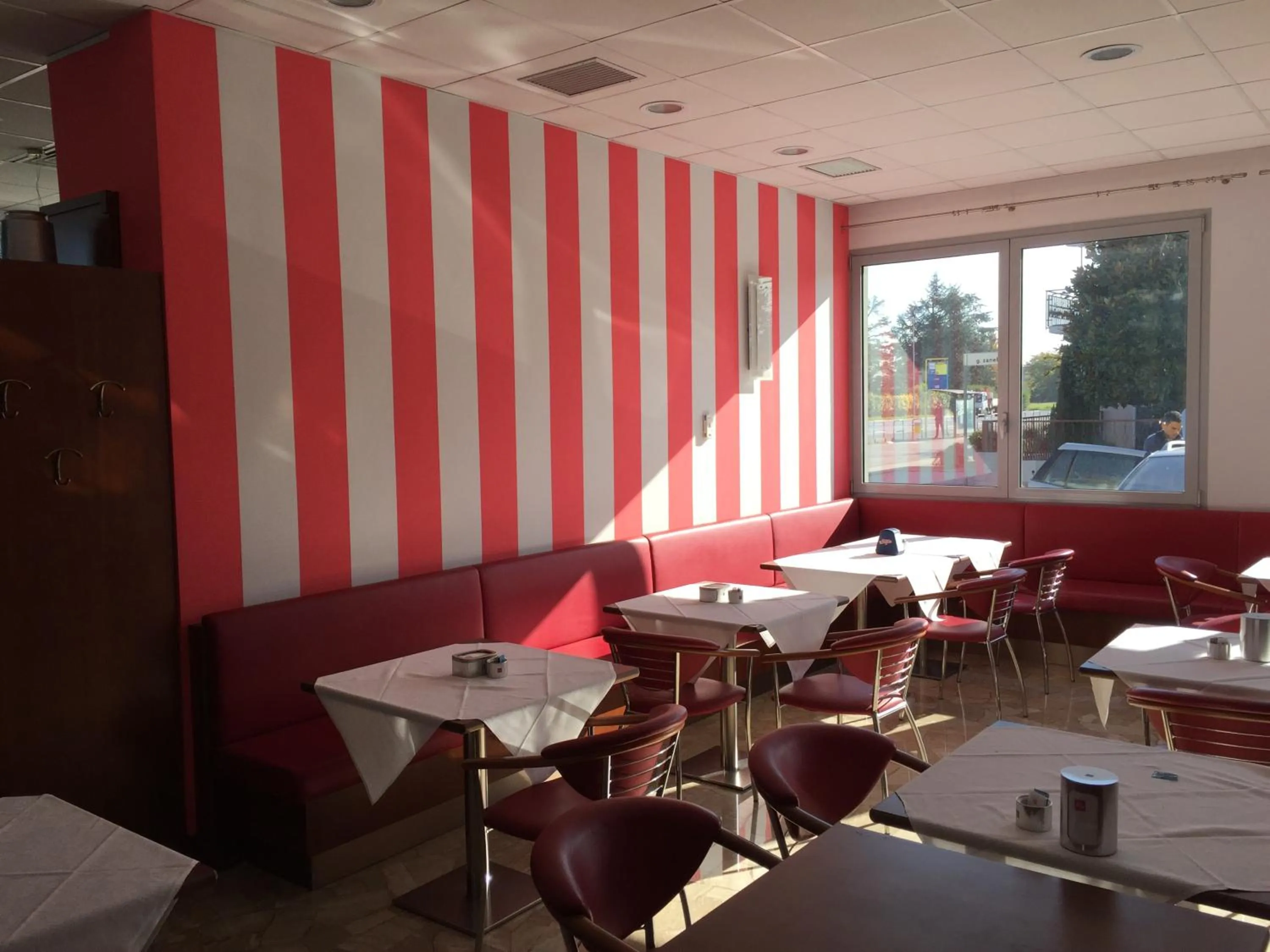 Restaurant/places to eat in Hotel Marco Effe