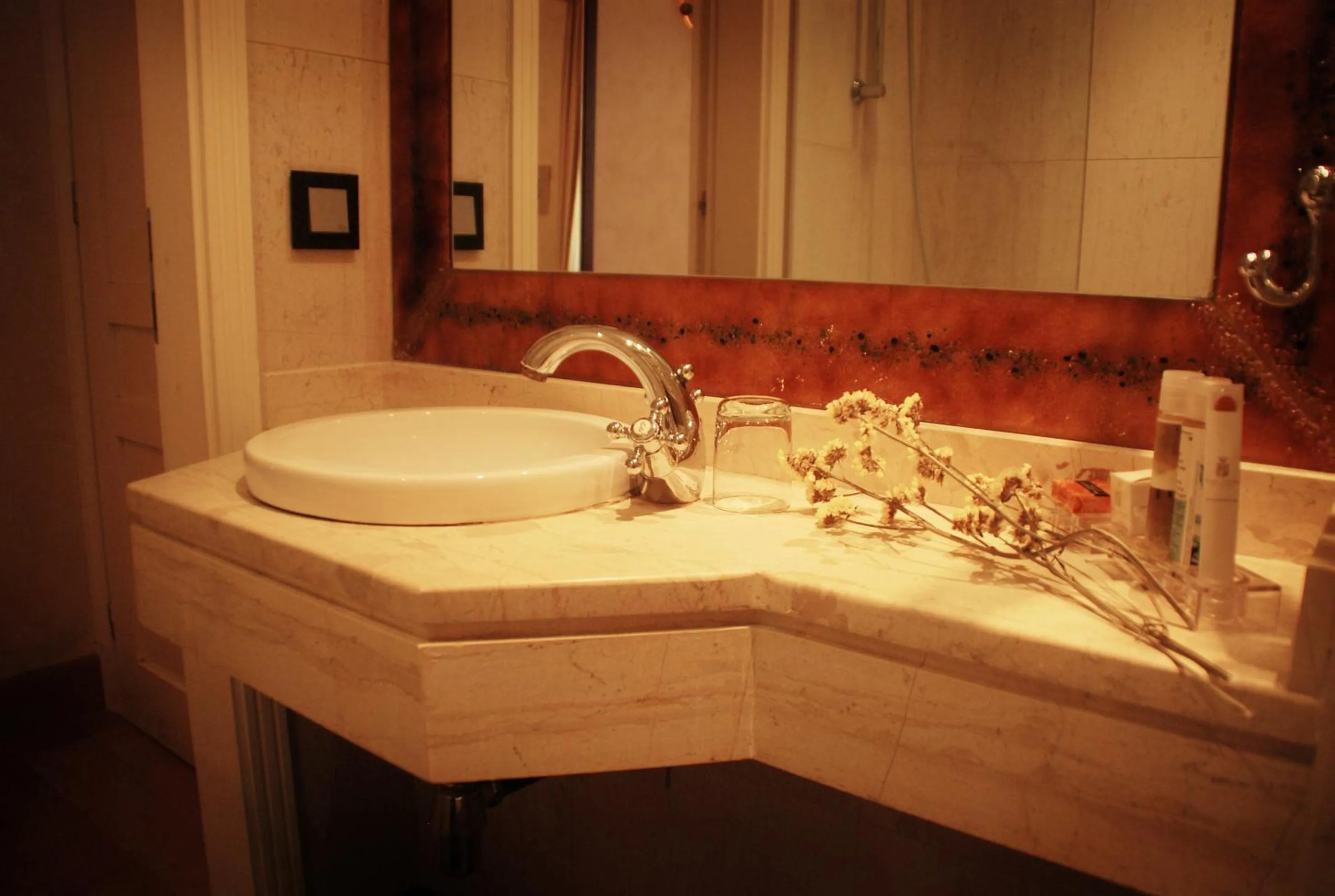 Bathroom in Siora Vittoria Boutique Hotel