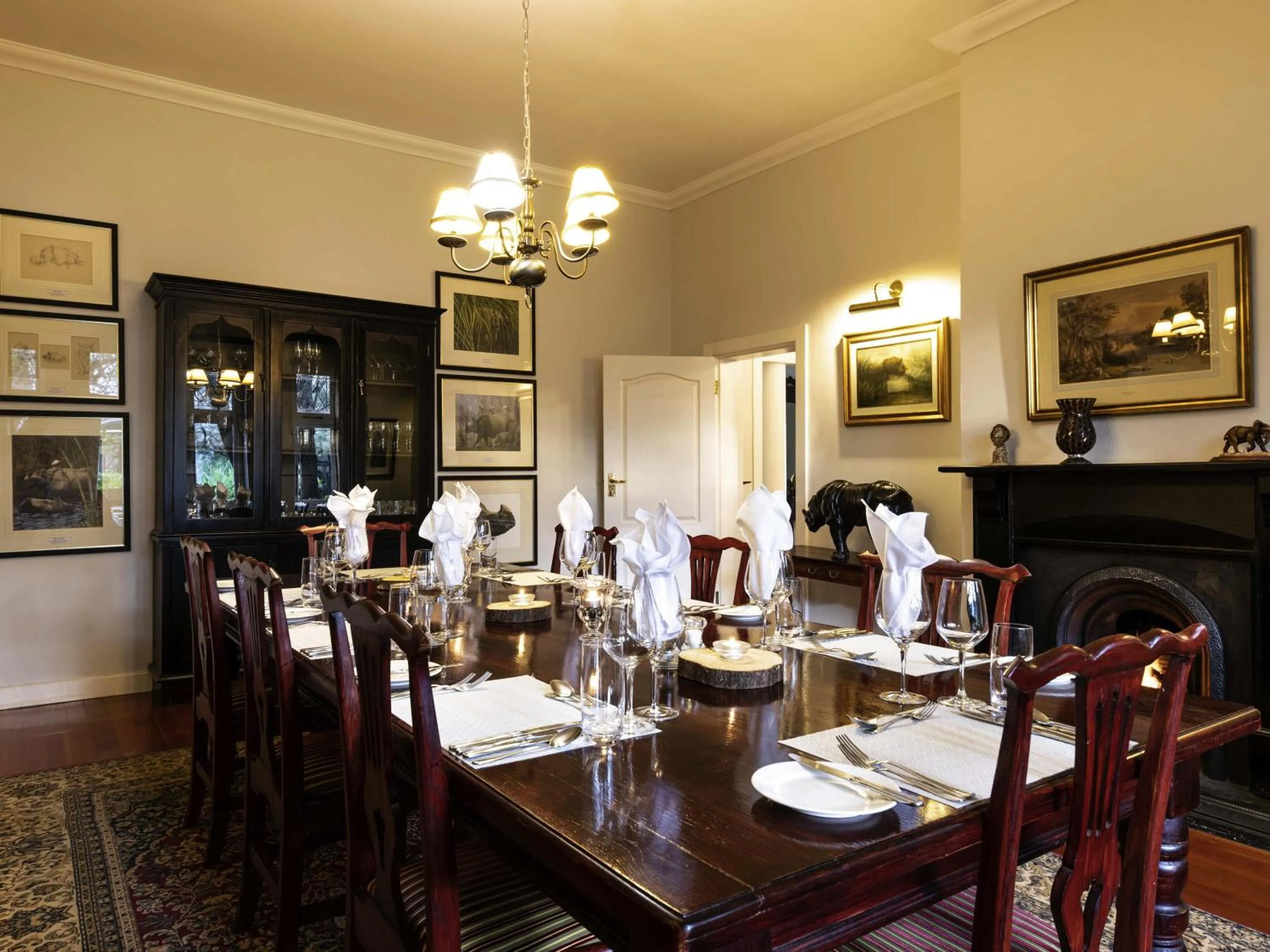 Restaurant/places to eat in Founders Lodge by Mantis