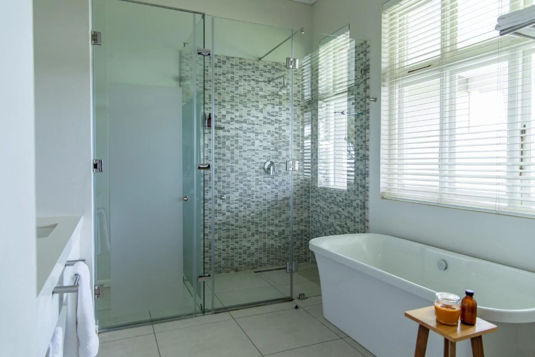 Bathroom in Founders Lodge by Mantis