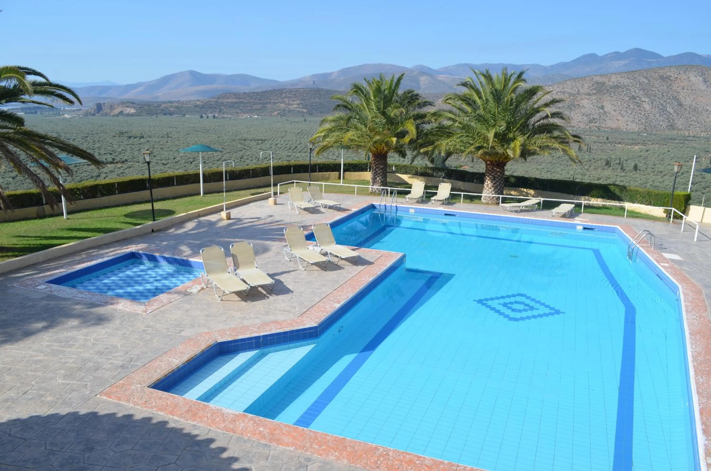 Swimming pool in Chrissa Camping Rooms & Bungalows
