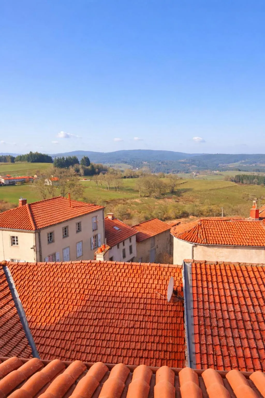 Natural landscape in Le Lion d'Or
