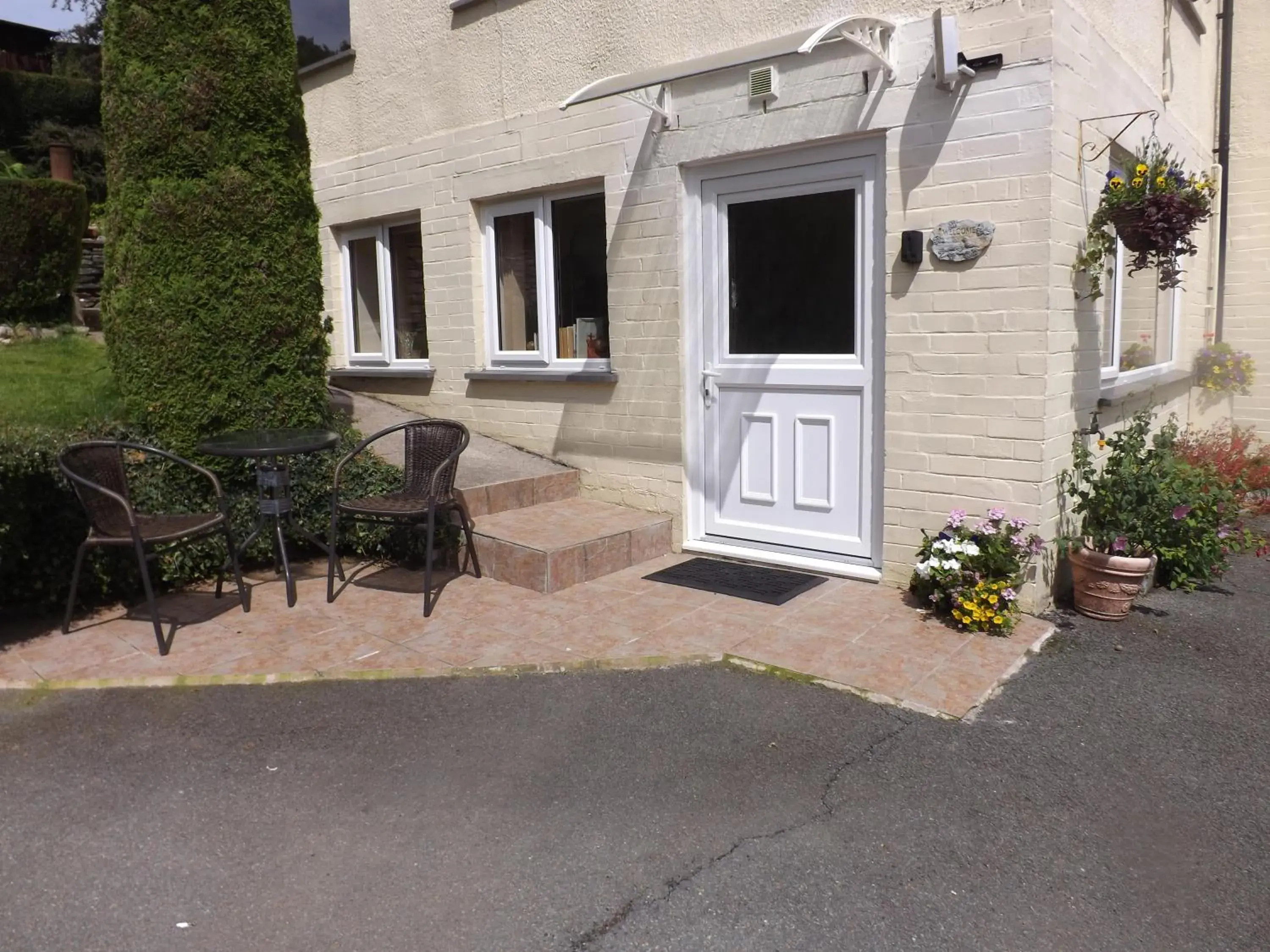 Little Burbank Little Burbank