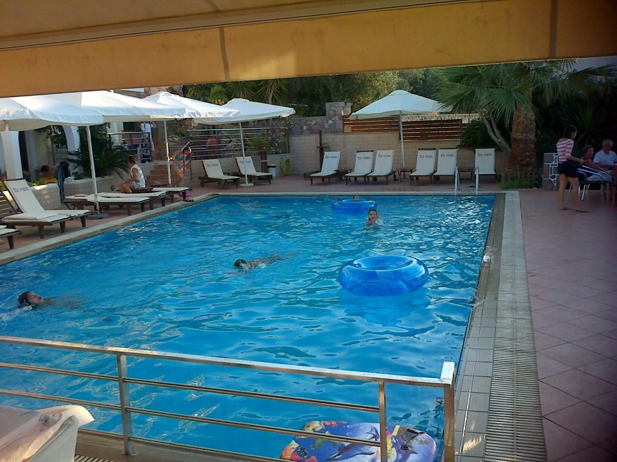 Swimming pool in Ela Mesa