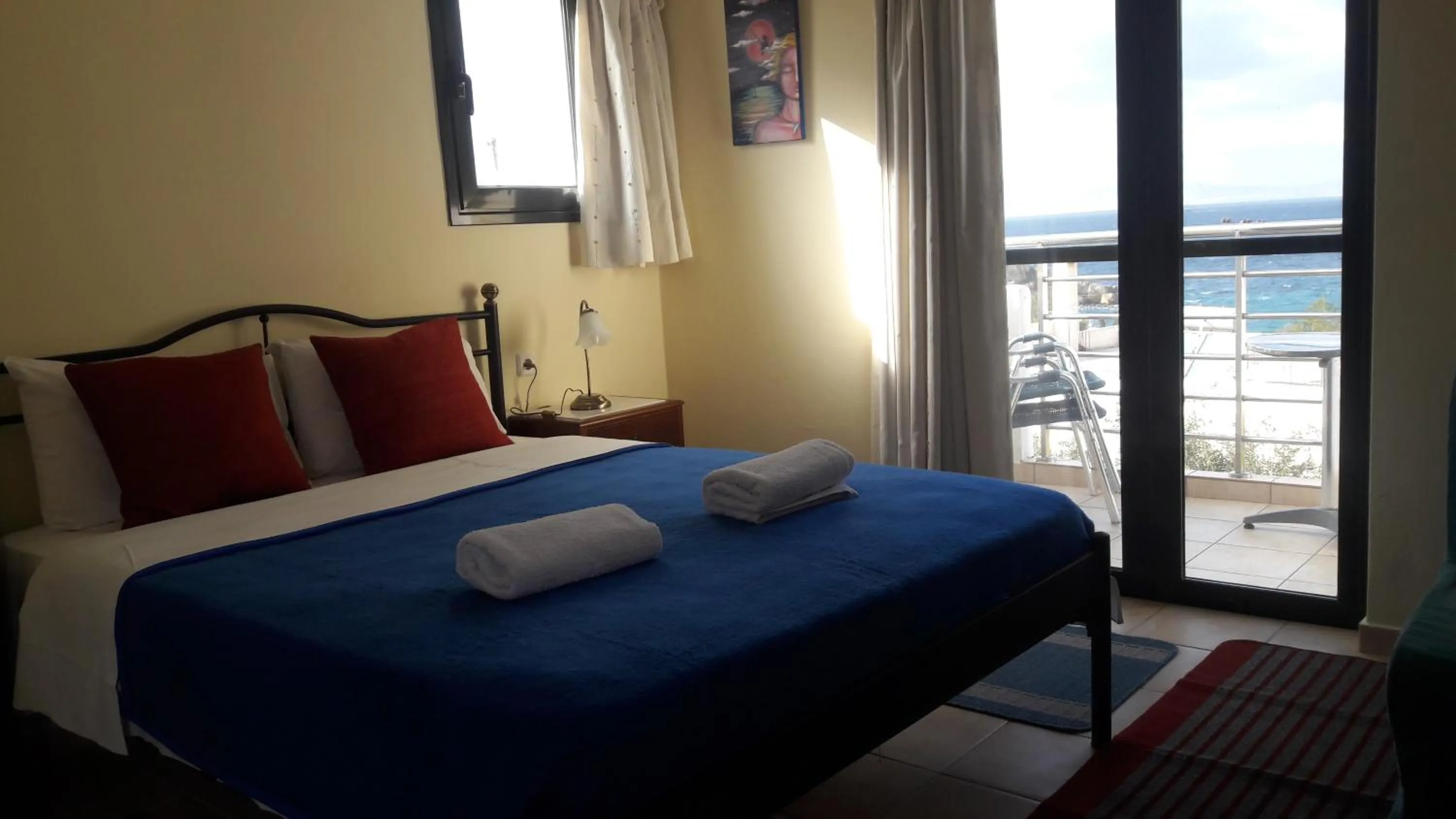 Bedroom, Bed in Ela Mesa