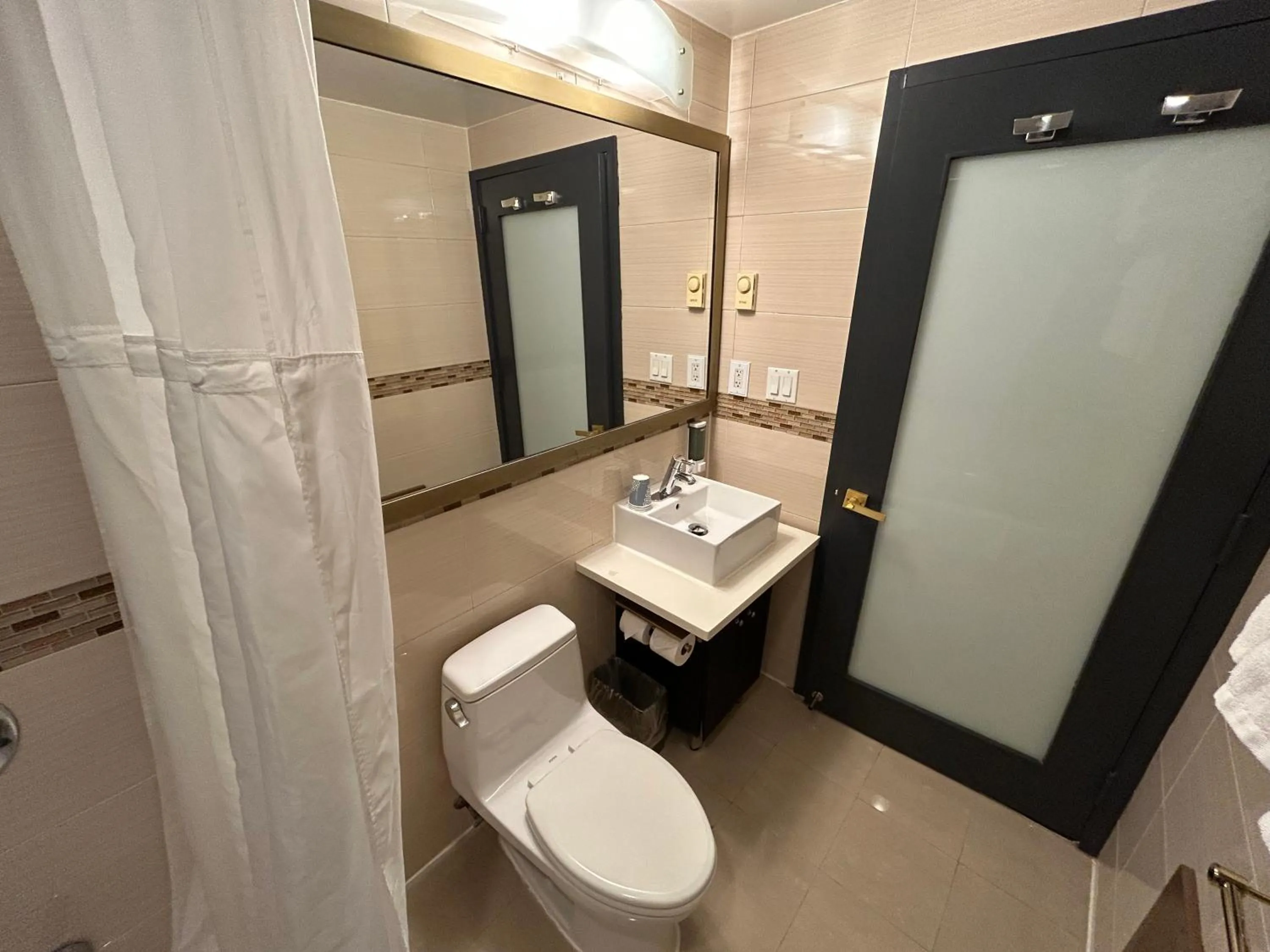 Bedroom in Hotel Richland LES