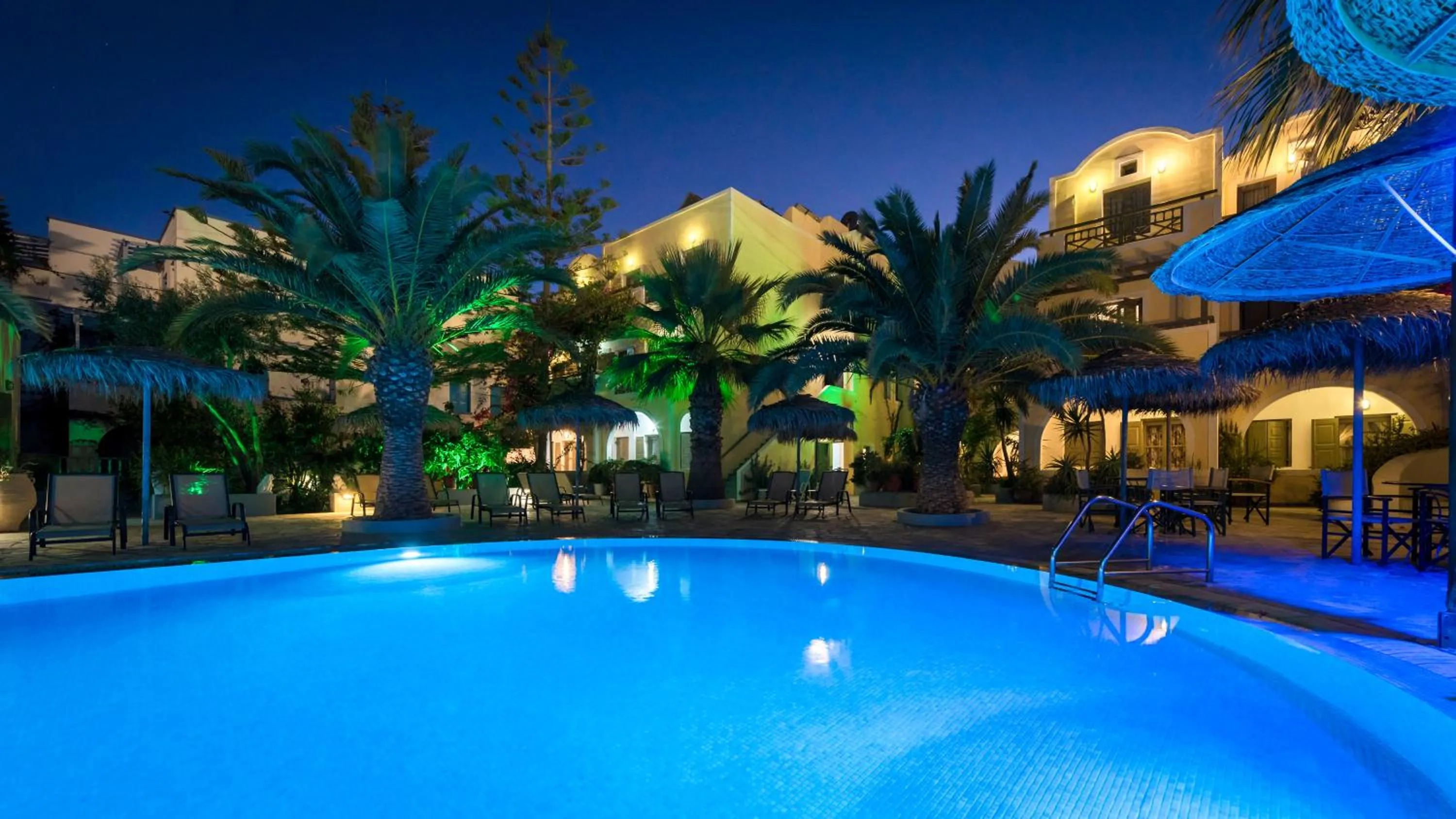 Swimming pool in Zephyros Hotel