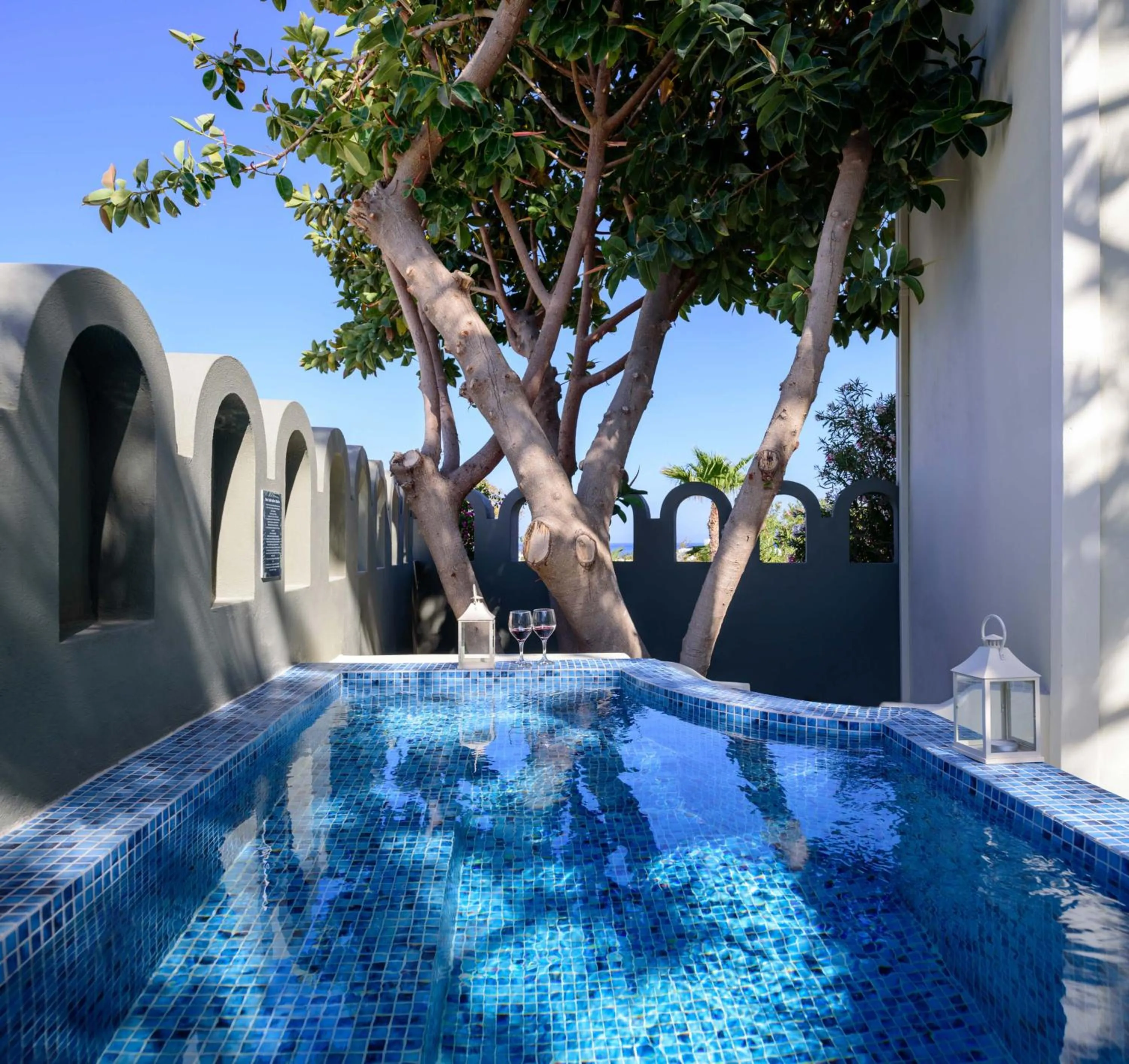 Hot Tub in Zephyros Hotel