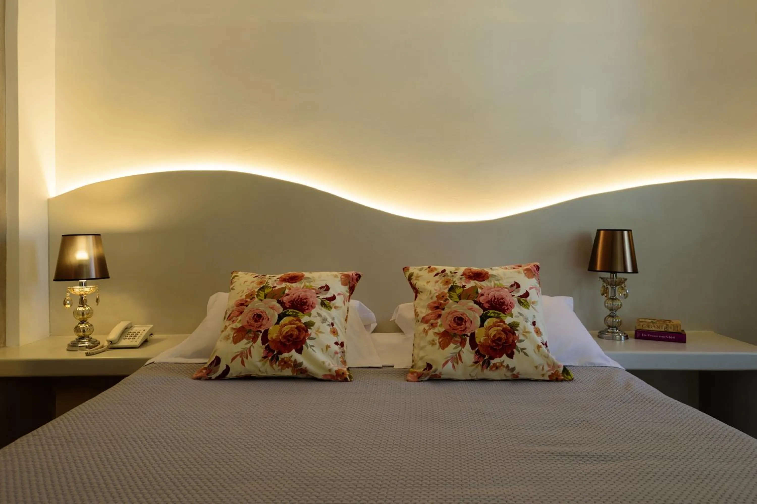 Bed in Zephyros Hotel