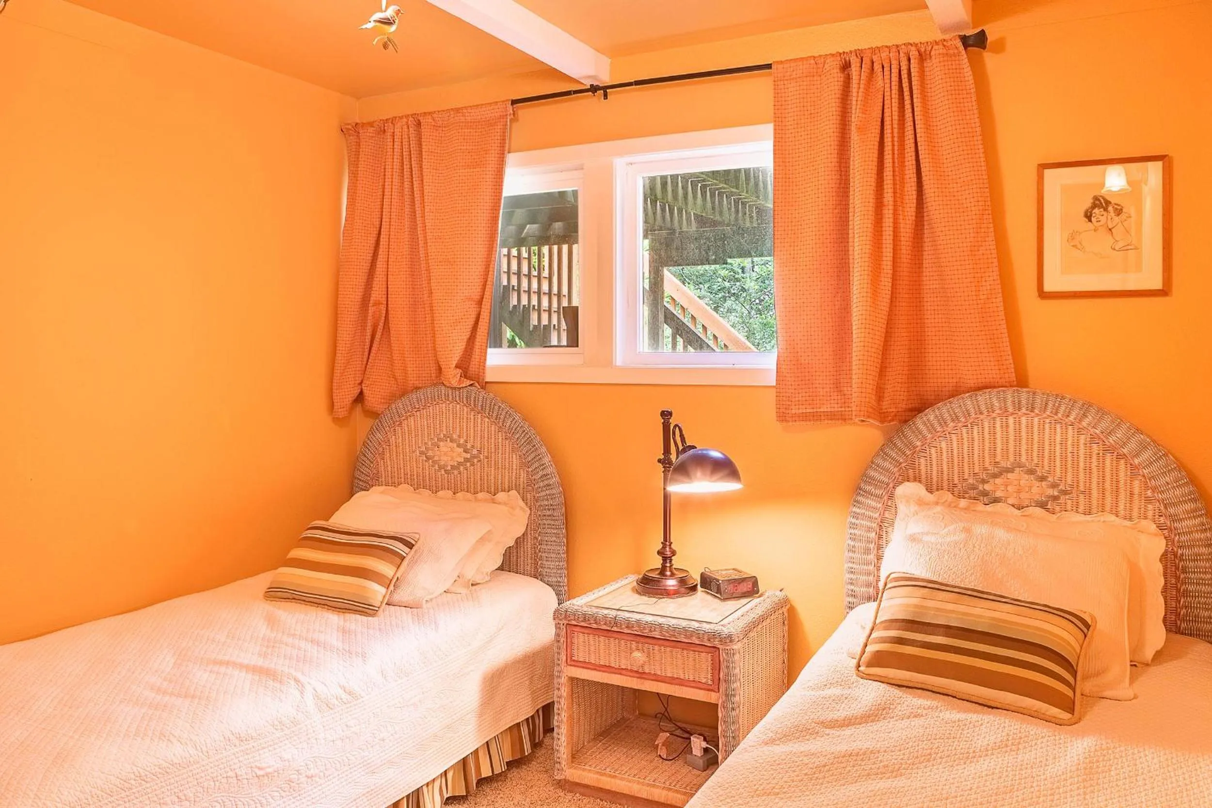 Bed in The Dragonfly Cabin