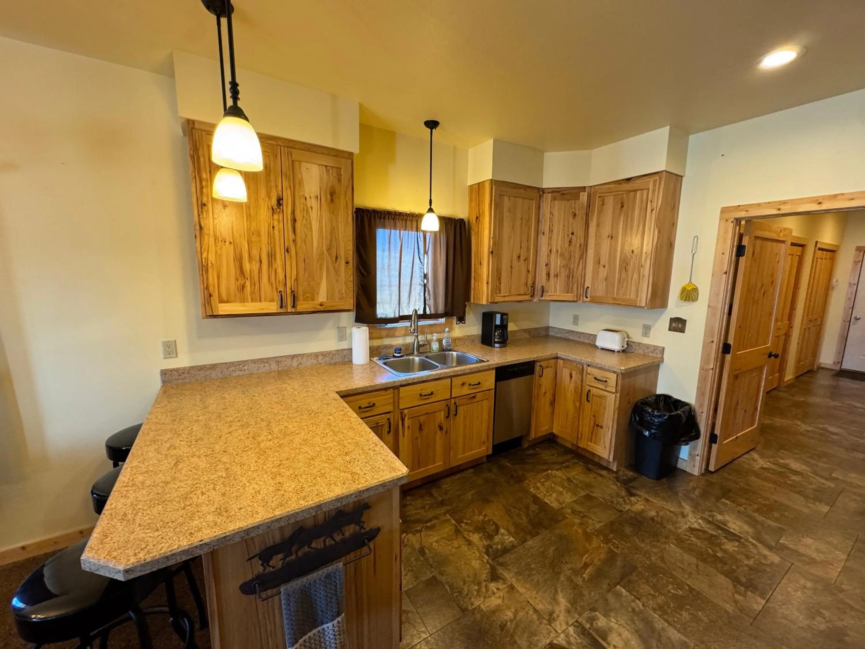 Sportsman Lodge Melrose MT