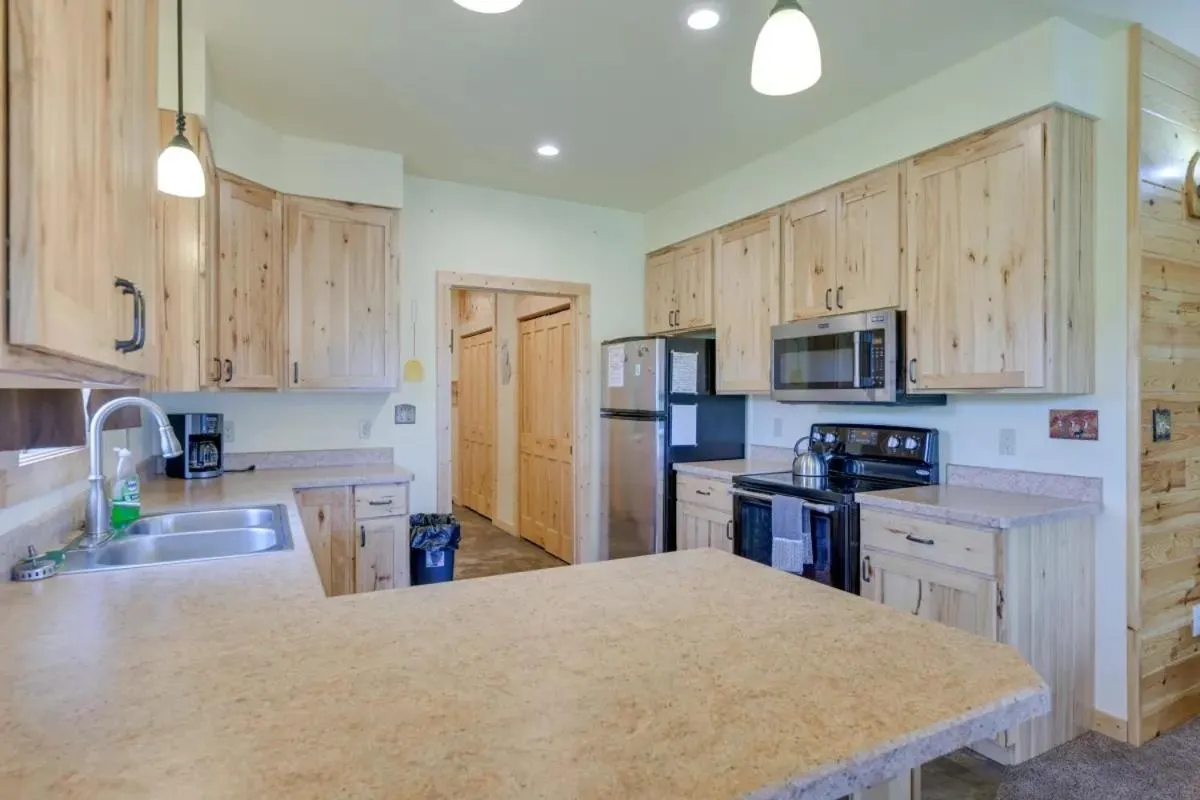 Sportsman Lodge Melrose MT