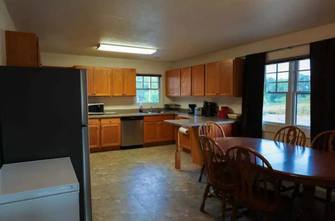 Sportsman Lodge Melrose MT