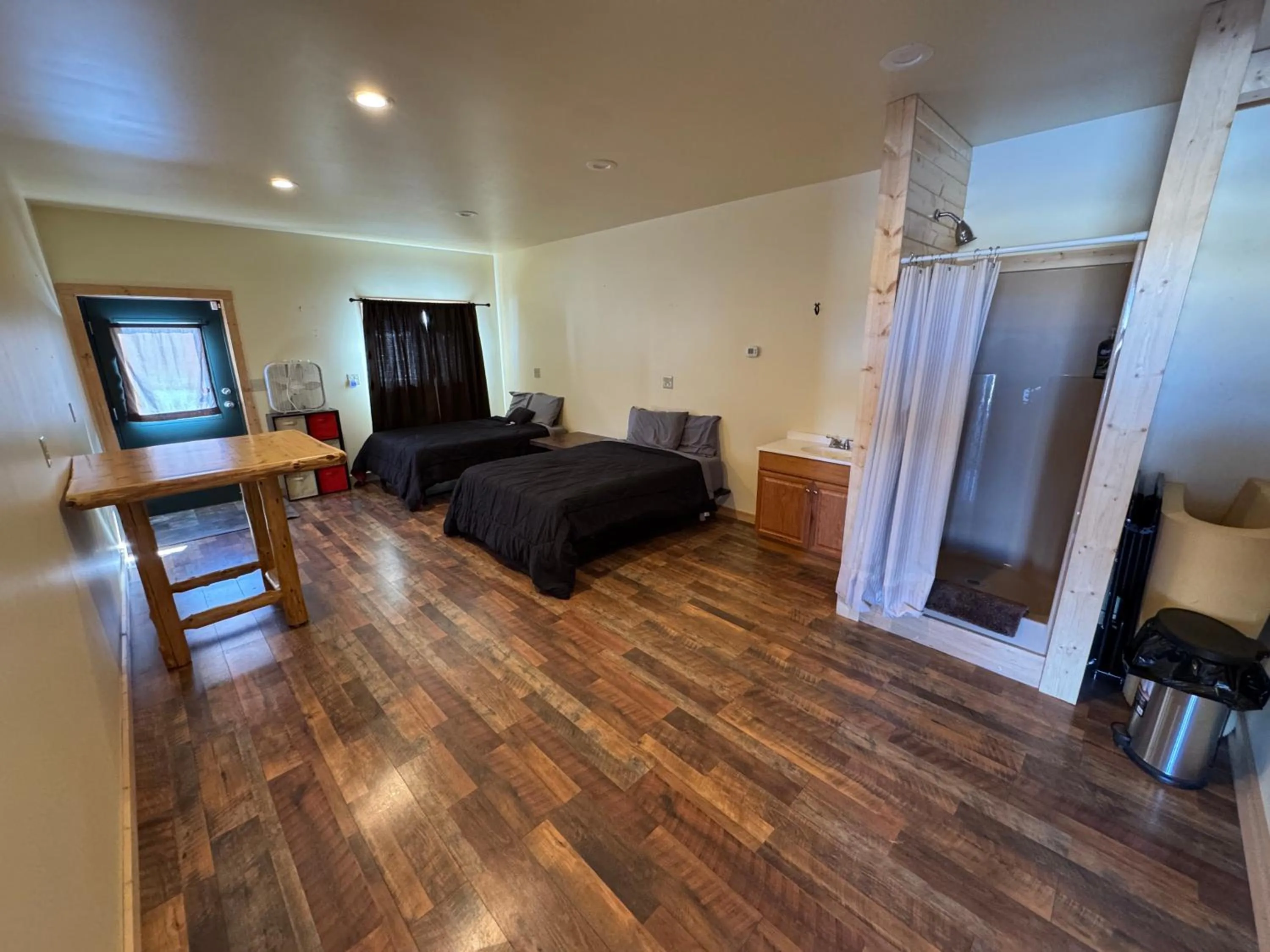 Bed in Sportsman Lodge Melrose MT