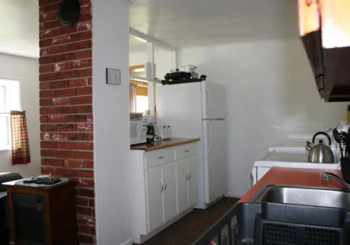 Sportsman Lodge Melrose MT